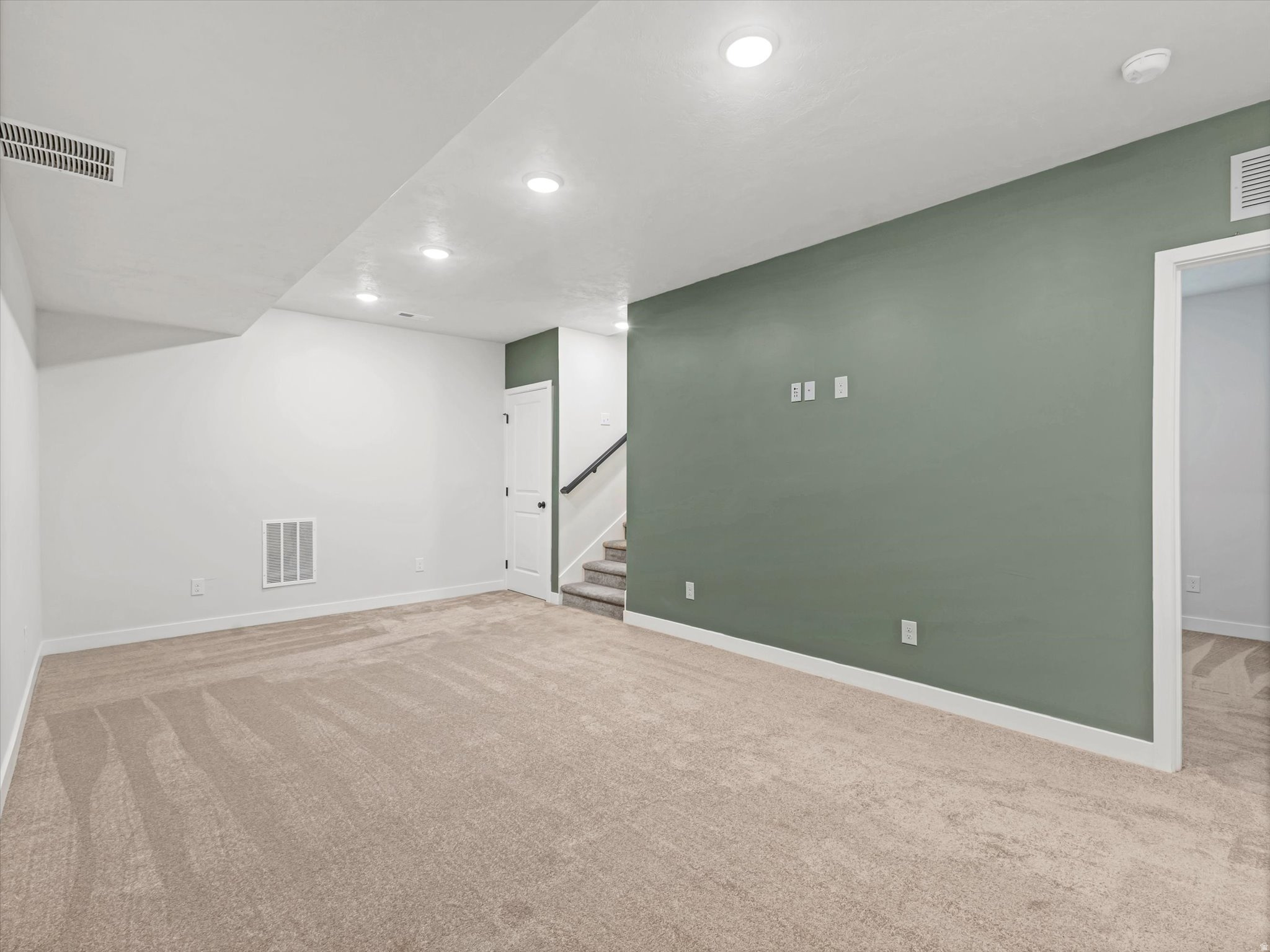 DAYBREAK-CASCADE VILLAGE - Residential
