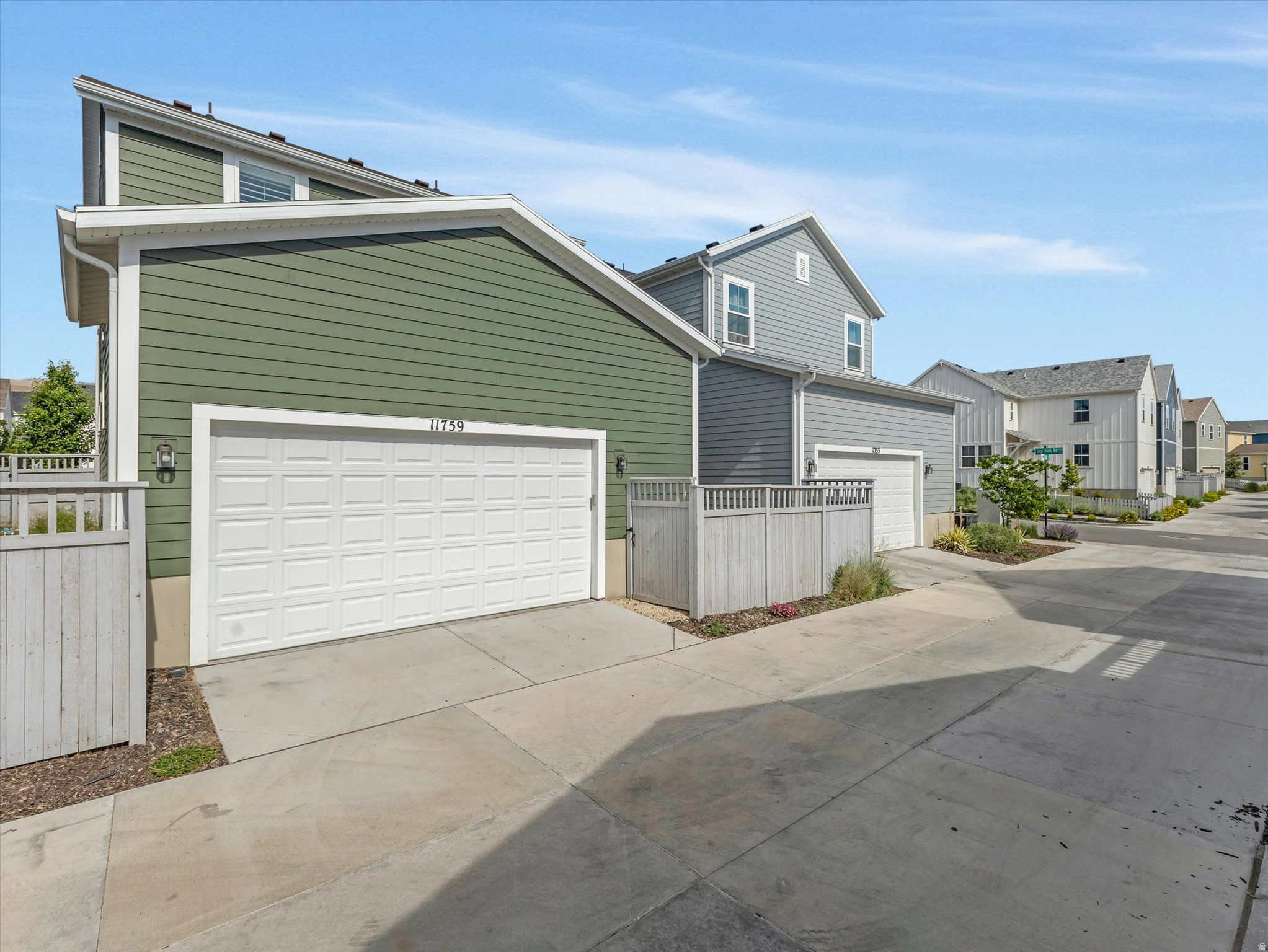 DAYBREAK-CASCADE VILLAGE - Residential