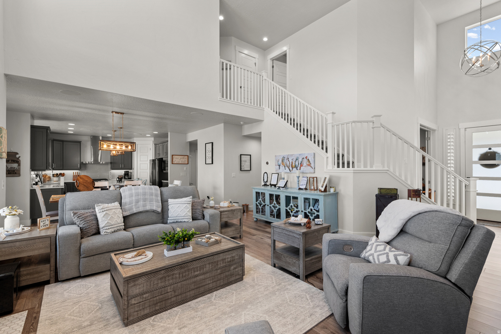 HYDE POINT - Residential