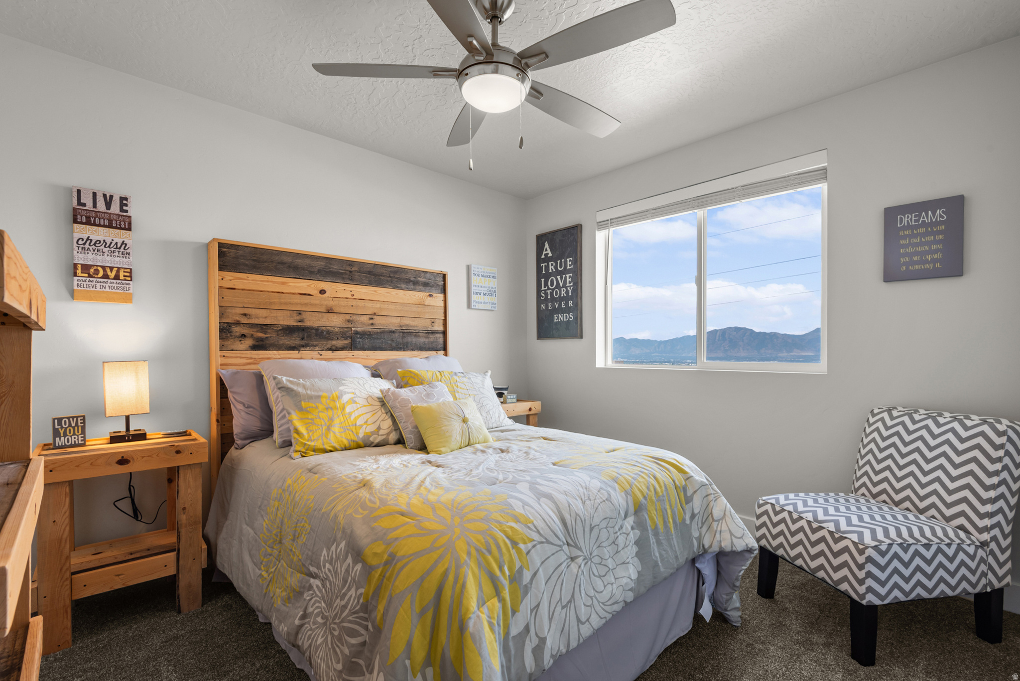 HYDE POINT - Residential