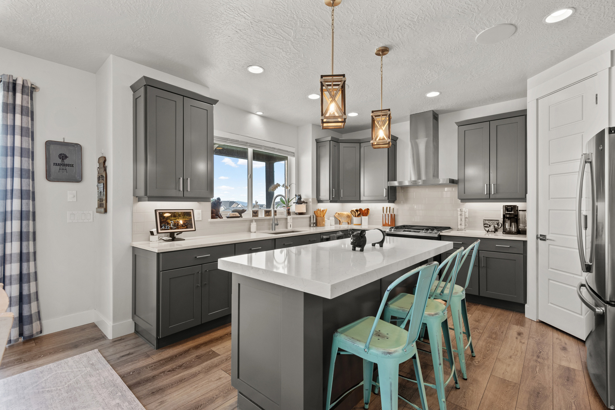 HYDE POINT - Residential