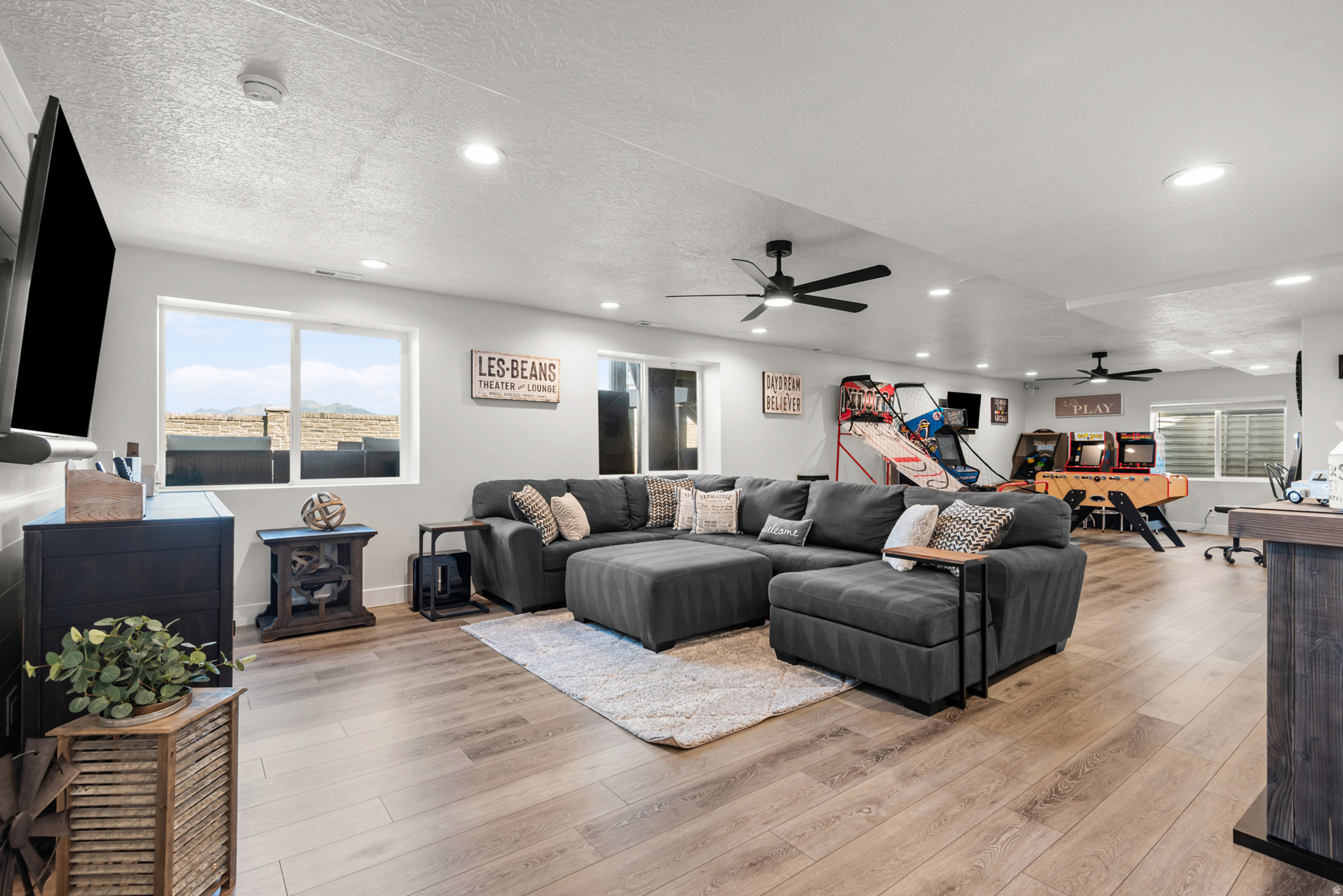 HYDE POINT - Residential