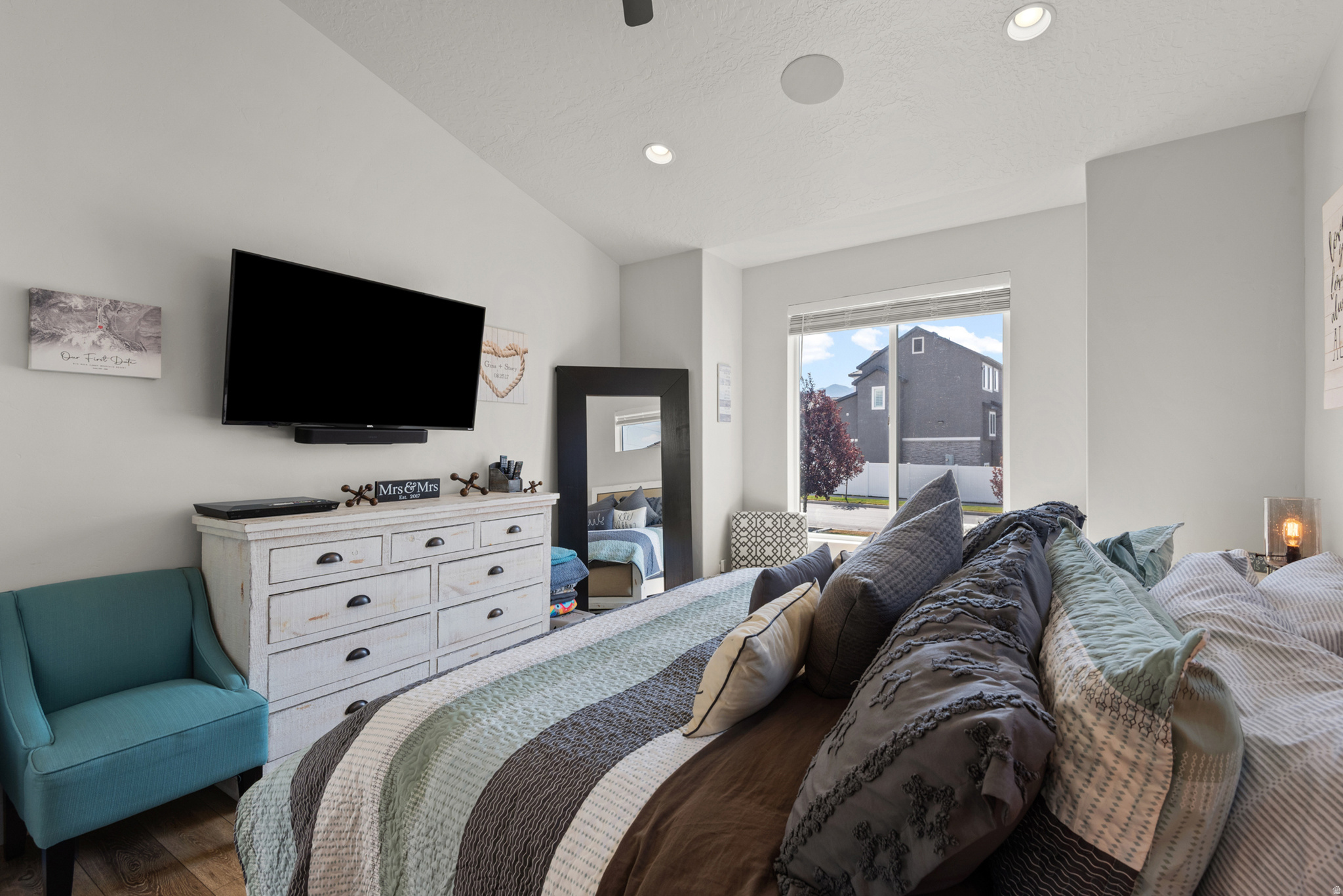HYDE POINT - Residential