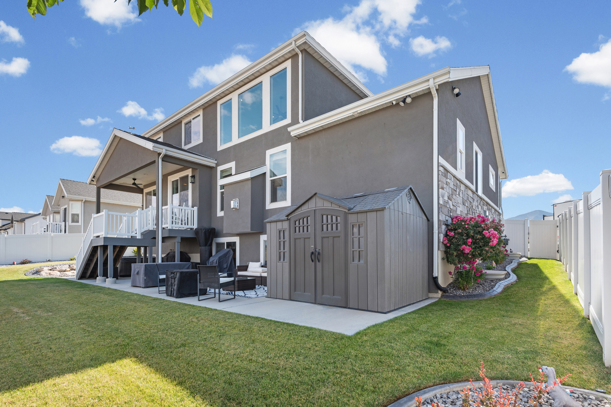 HYDE POINT - Residential