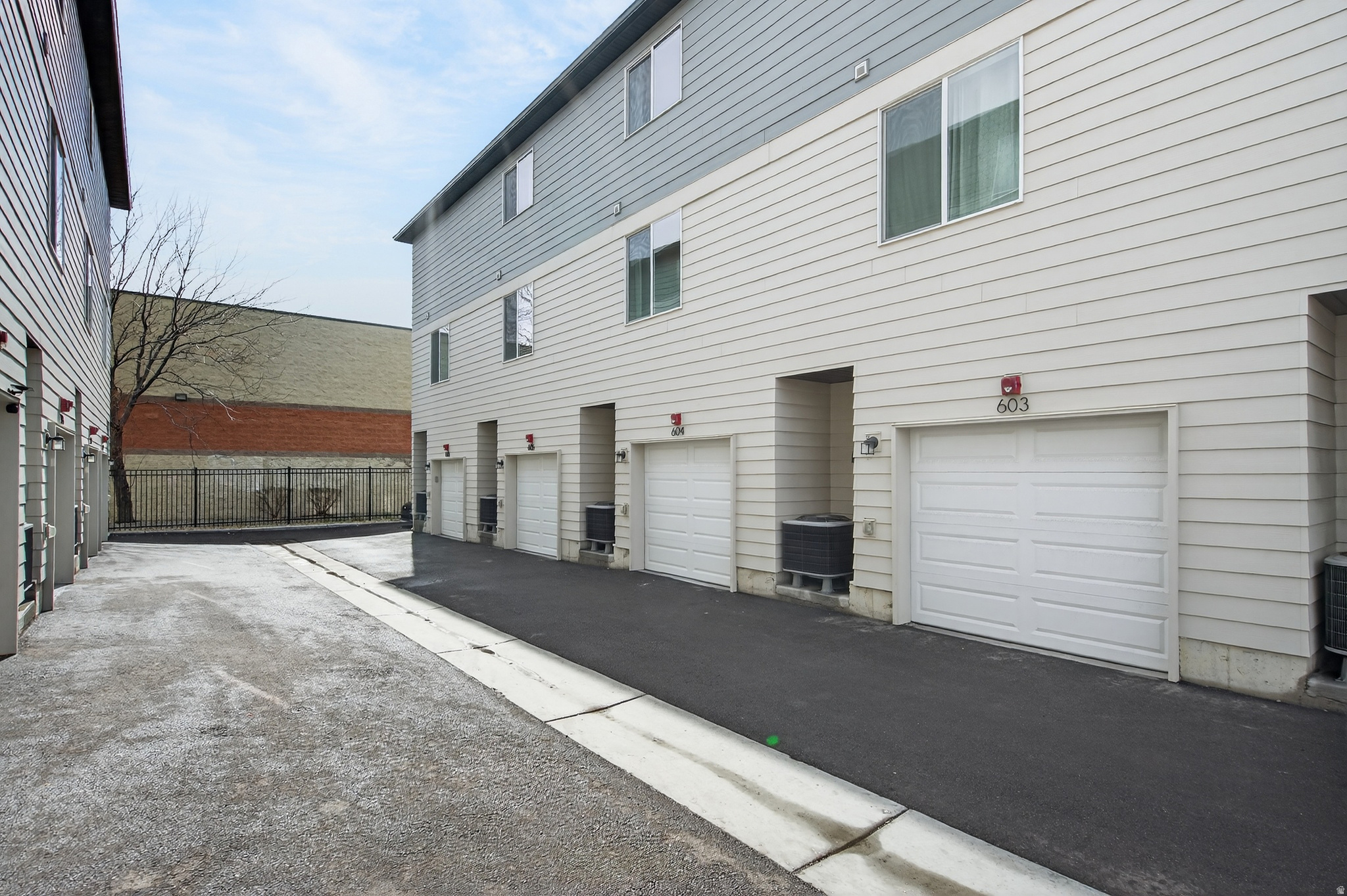 DAWSON PLACE - Residential