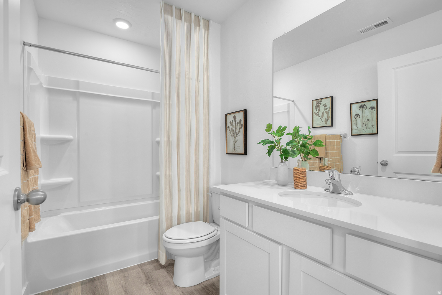 DIXON CREEK - Residential