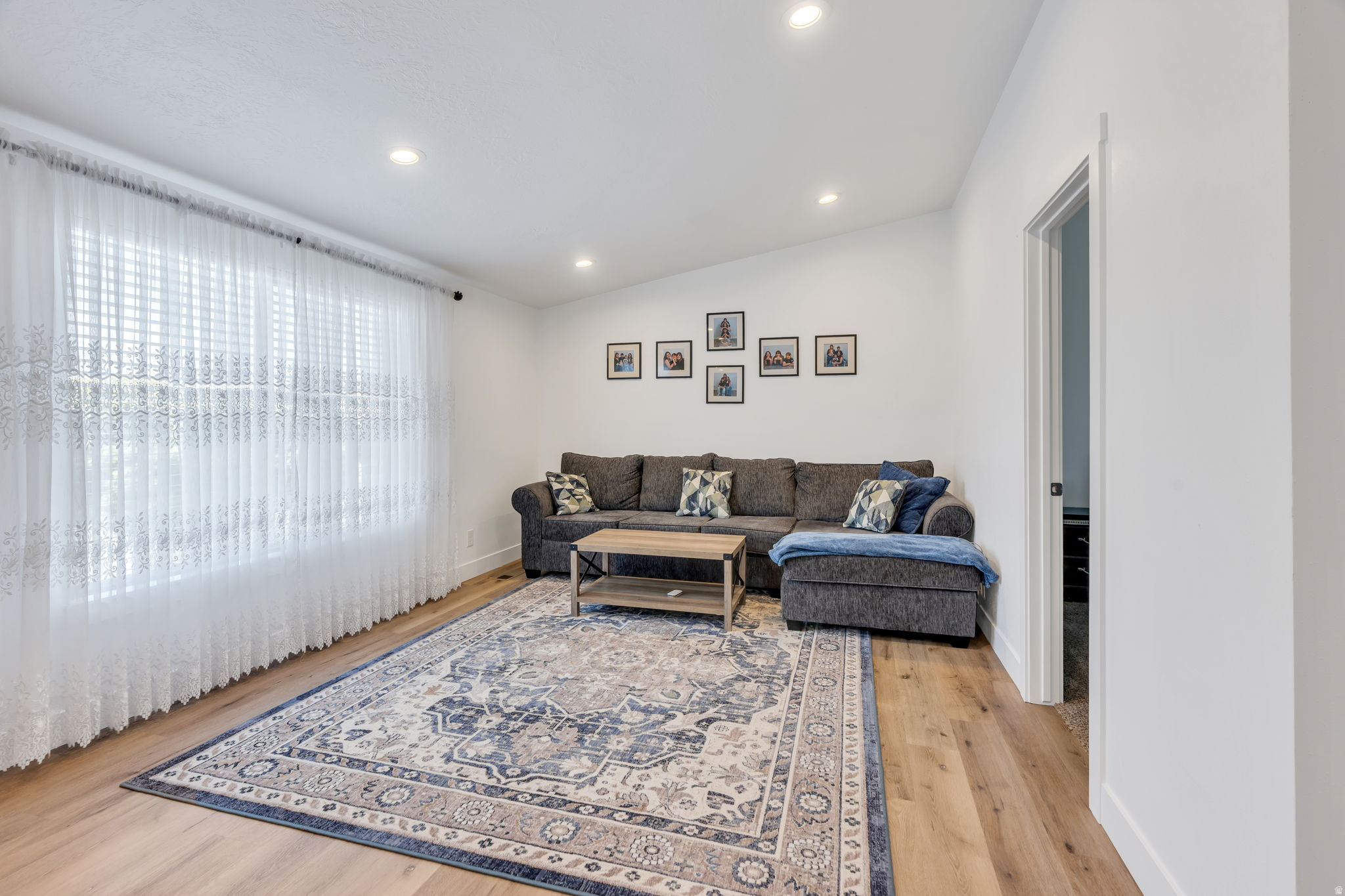 MEADOWS - Residential