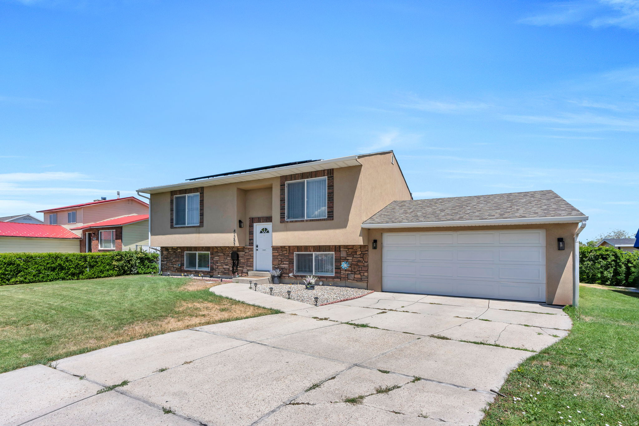 MEADOWS - Residential