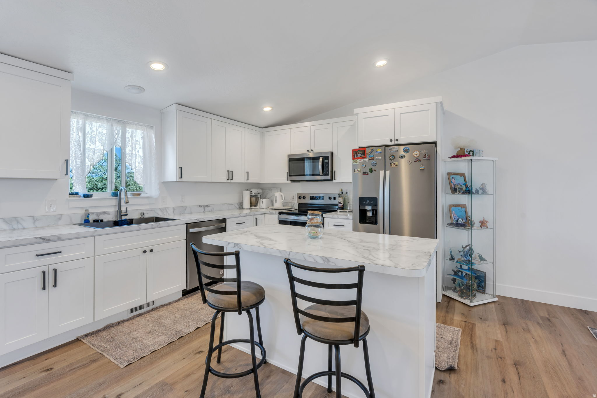 MEADOWS - Residential