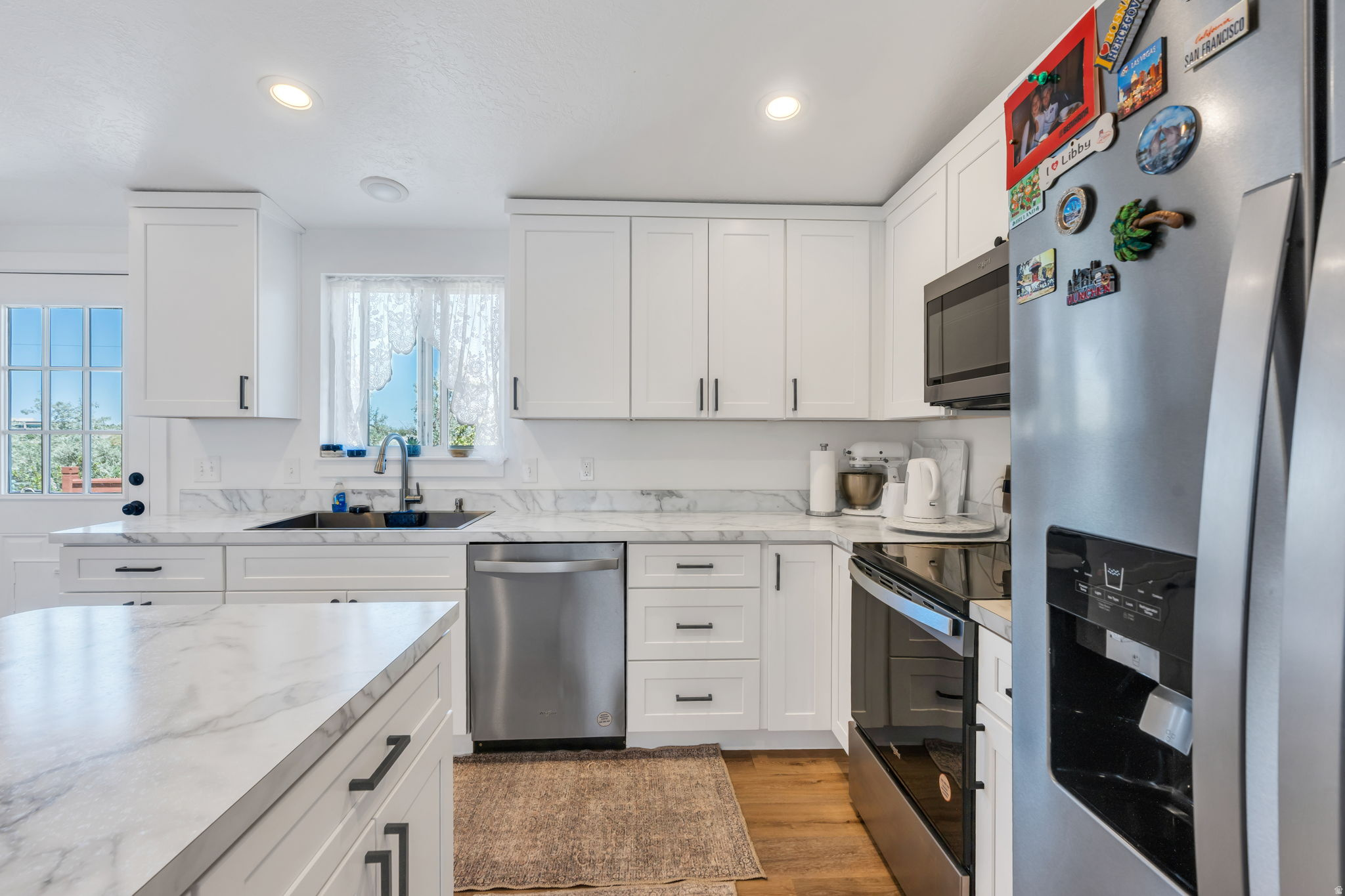 MEADOWS - Residential