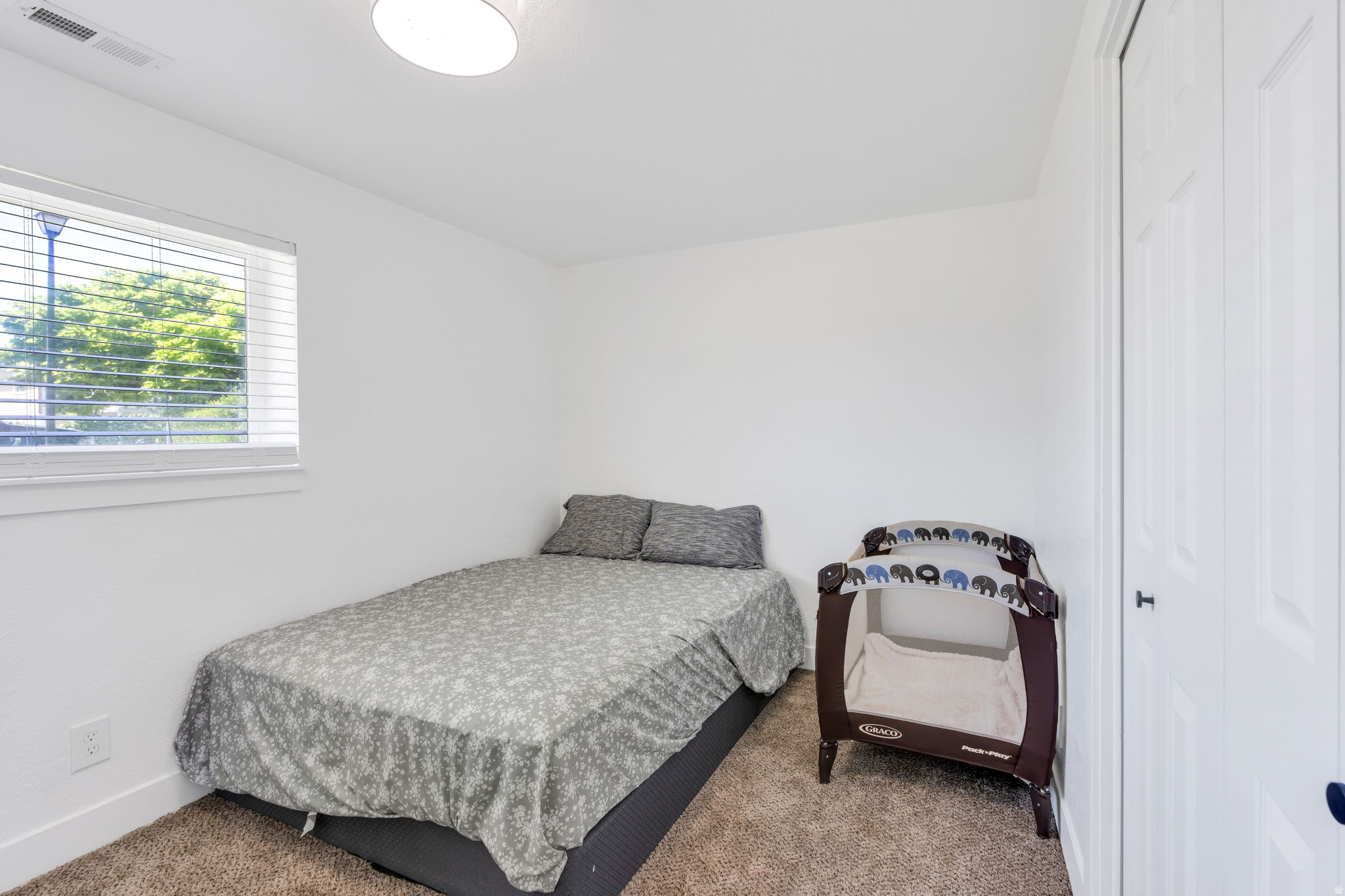 MEADOWS - Residential