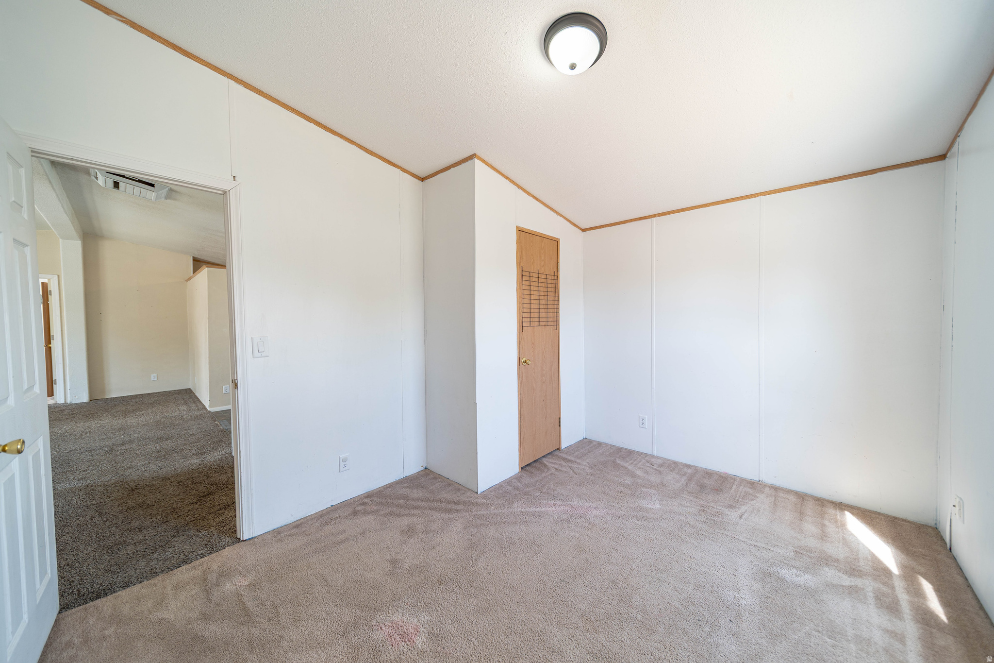 HILLVIEW VILLAGE - Residential