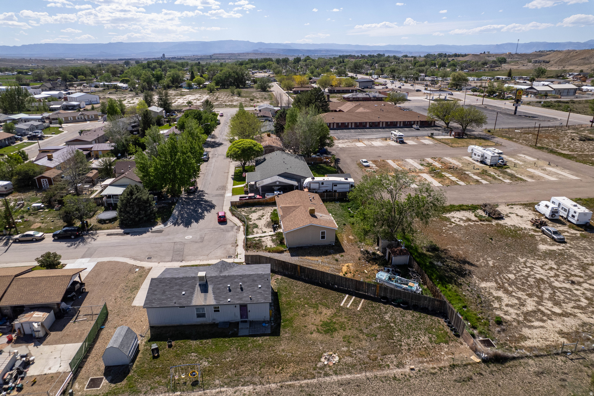 HILLVIEW VILLAGE - Residential