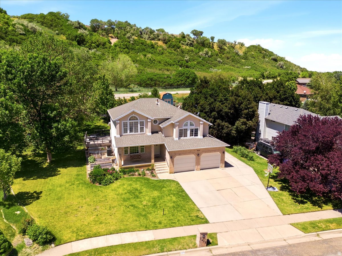 DEER COUNTRY ESTATES - Residential