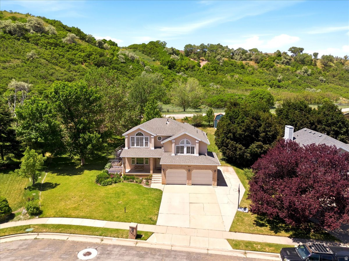 DEER COUNTRY ESTATES - Residential