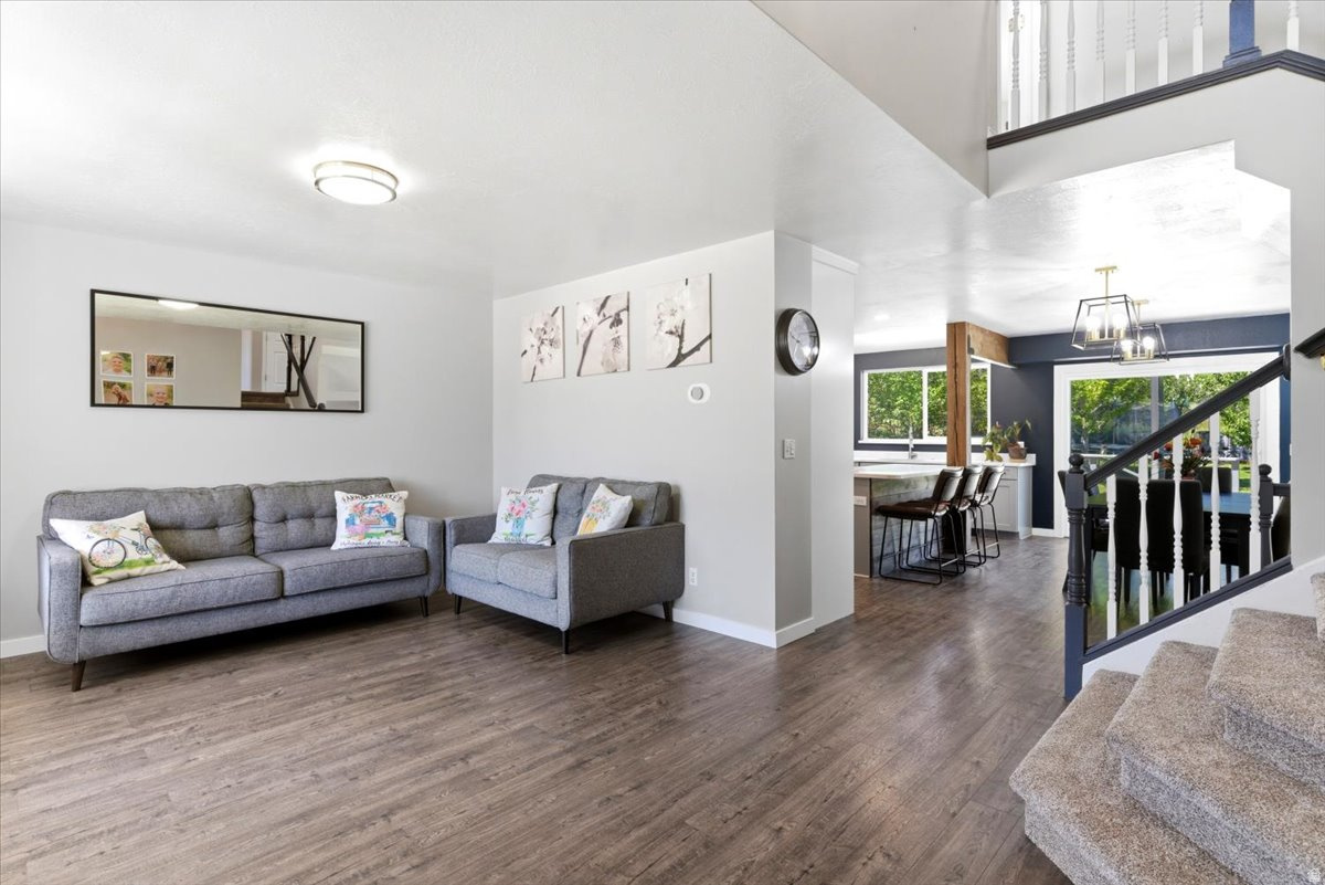 DEER COUNTRY ESTATES - Residential