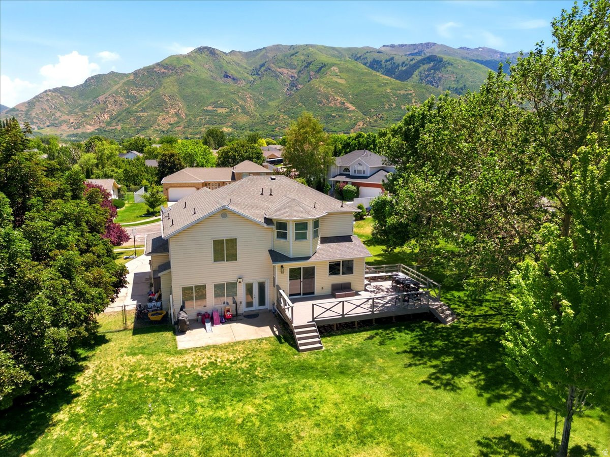 DEER COUNTRY ESTATES - Residential