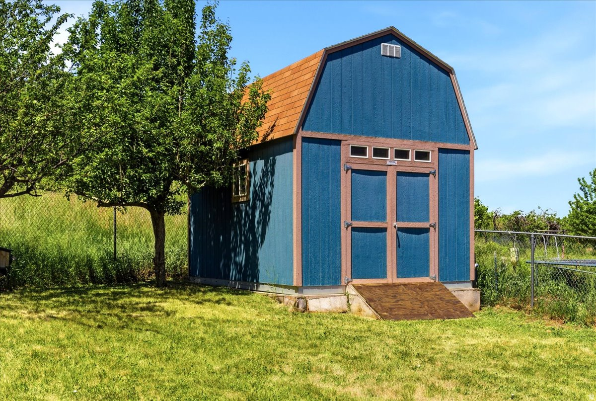 DEER COUNTRY ESTATES - Residential