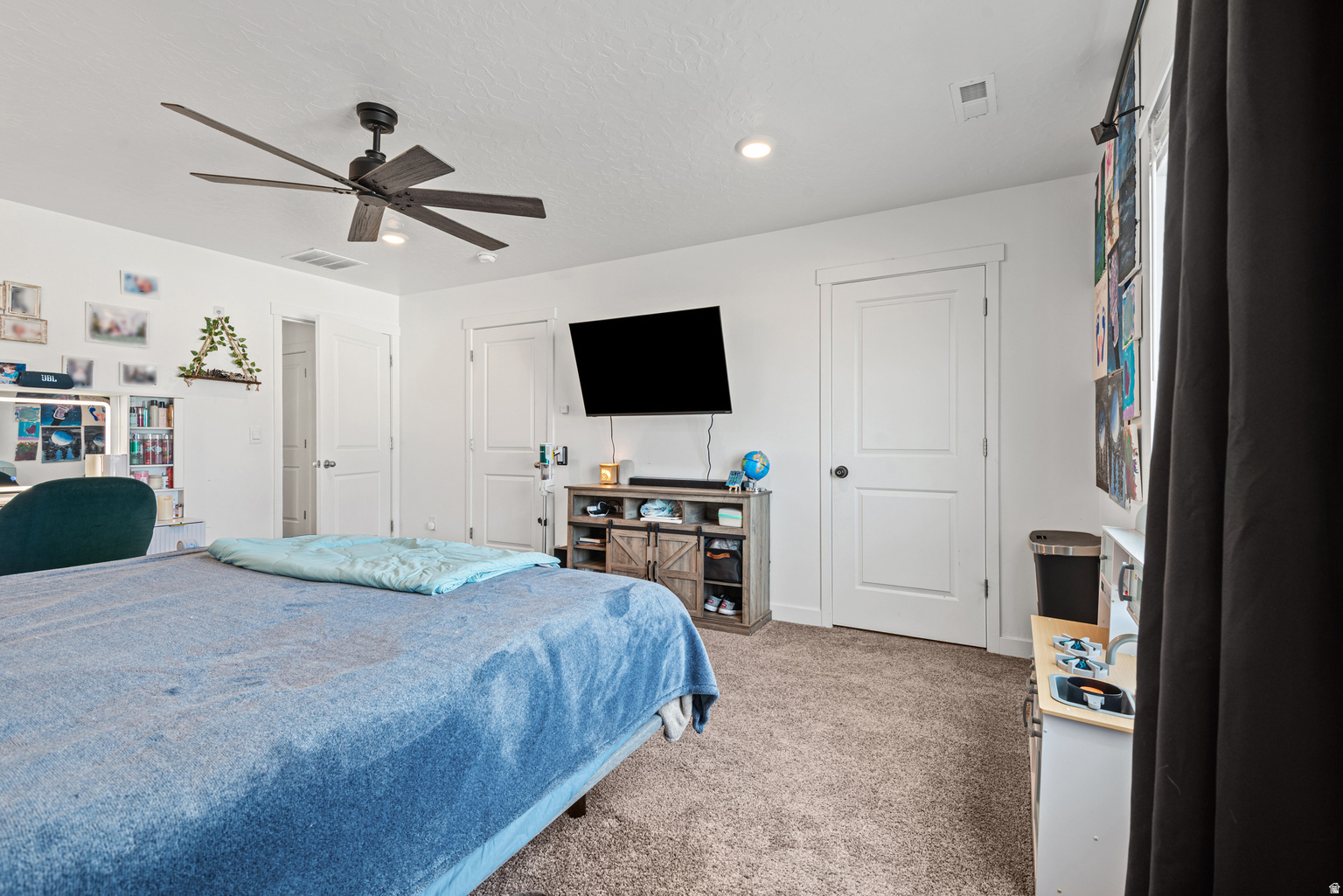 GATEWAY TO LITTLE VALLEY - Residential