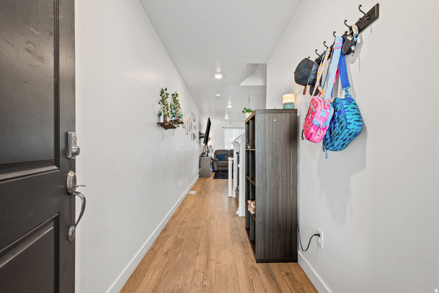 GATEWAY TO LITTLE VALLEY - Residential