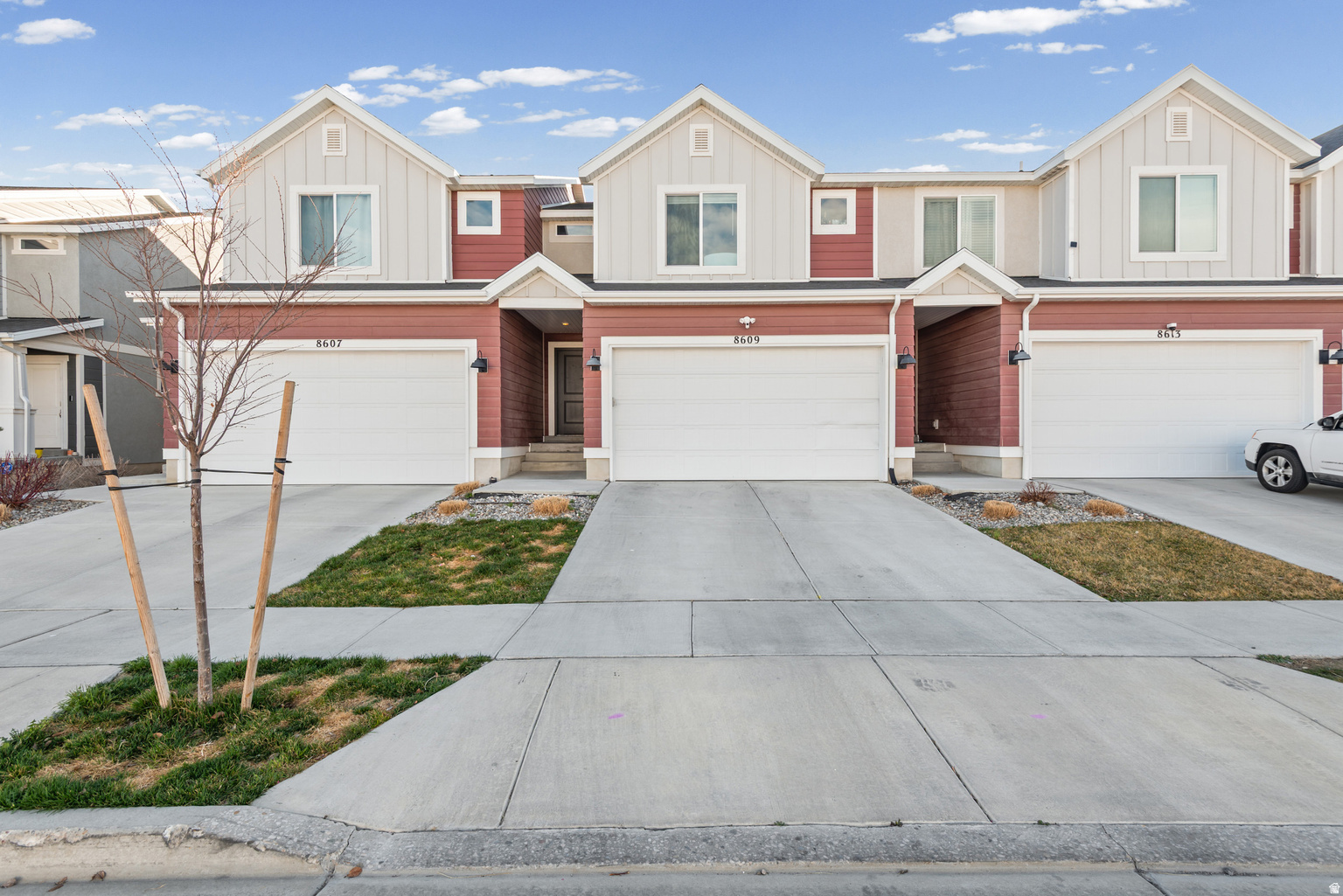 GATEWAY TO LITTLE VALLEY - Residential