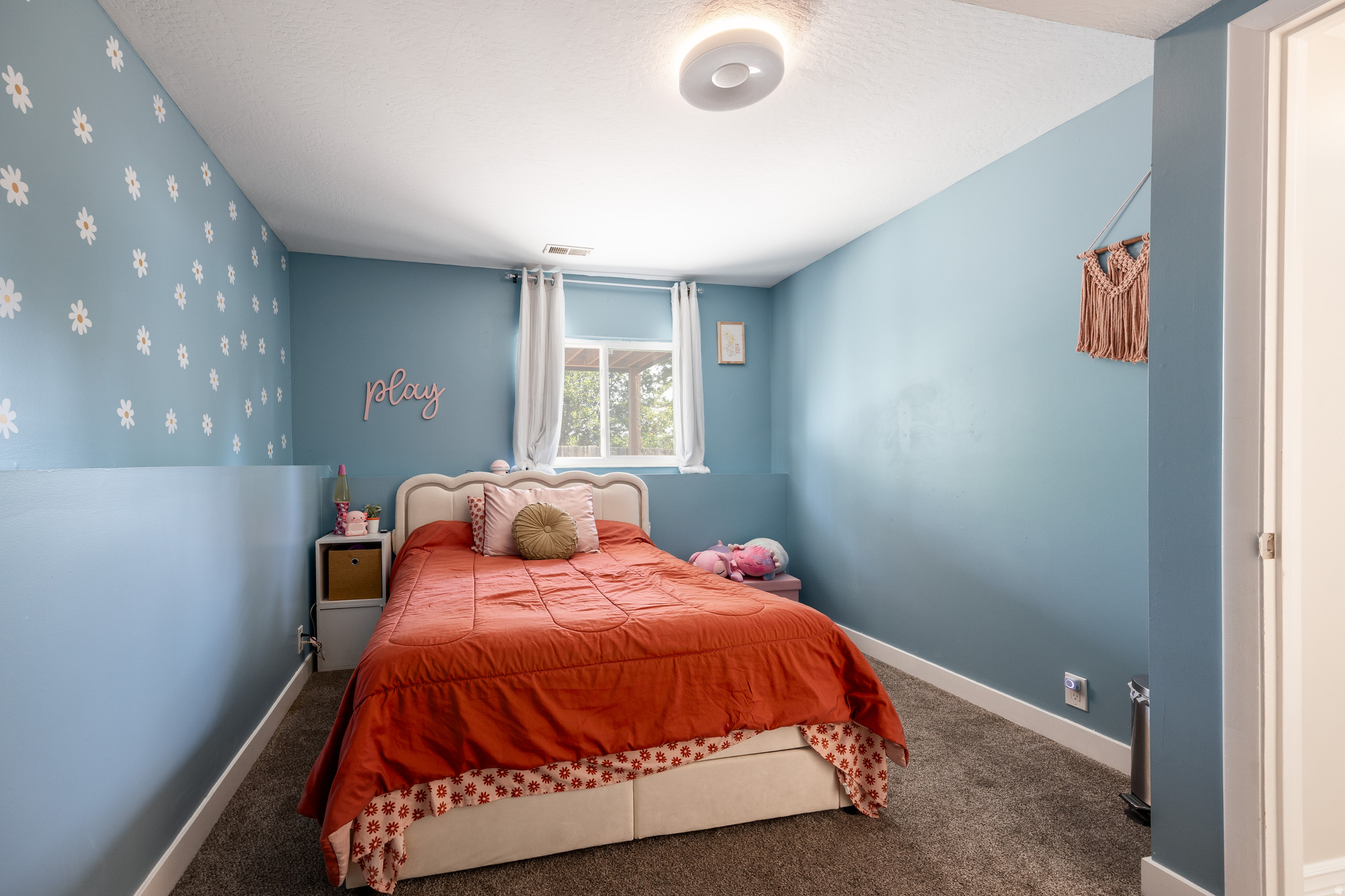 ROXBOROUGH - Residential