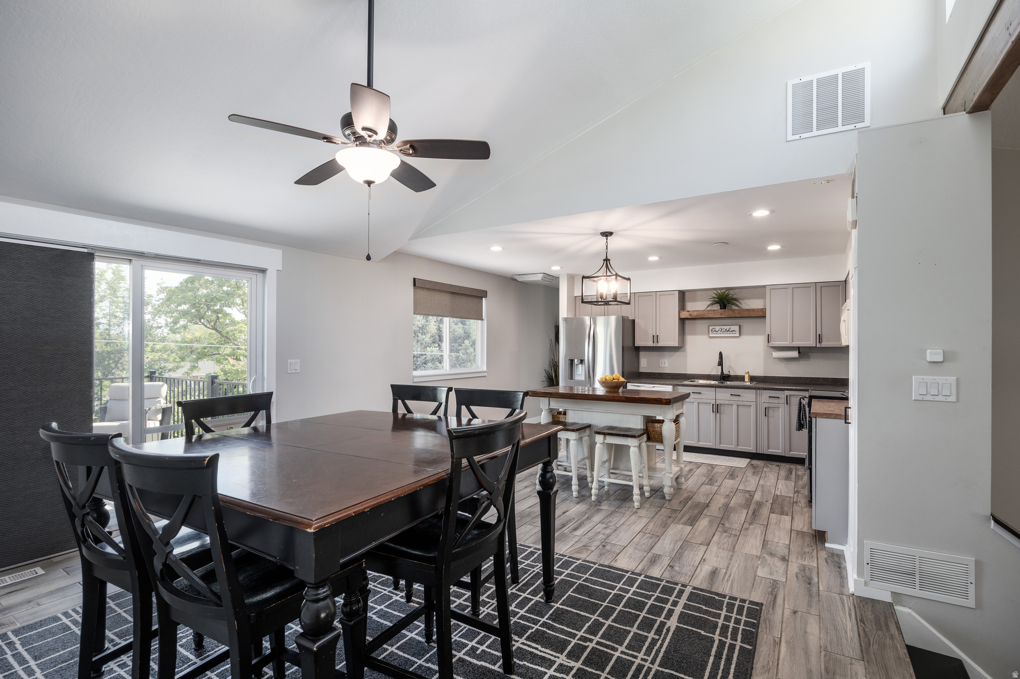 ROXBOROUGH - Residential
