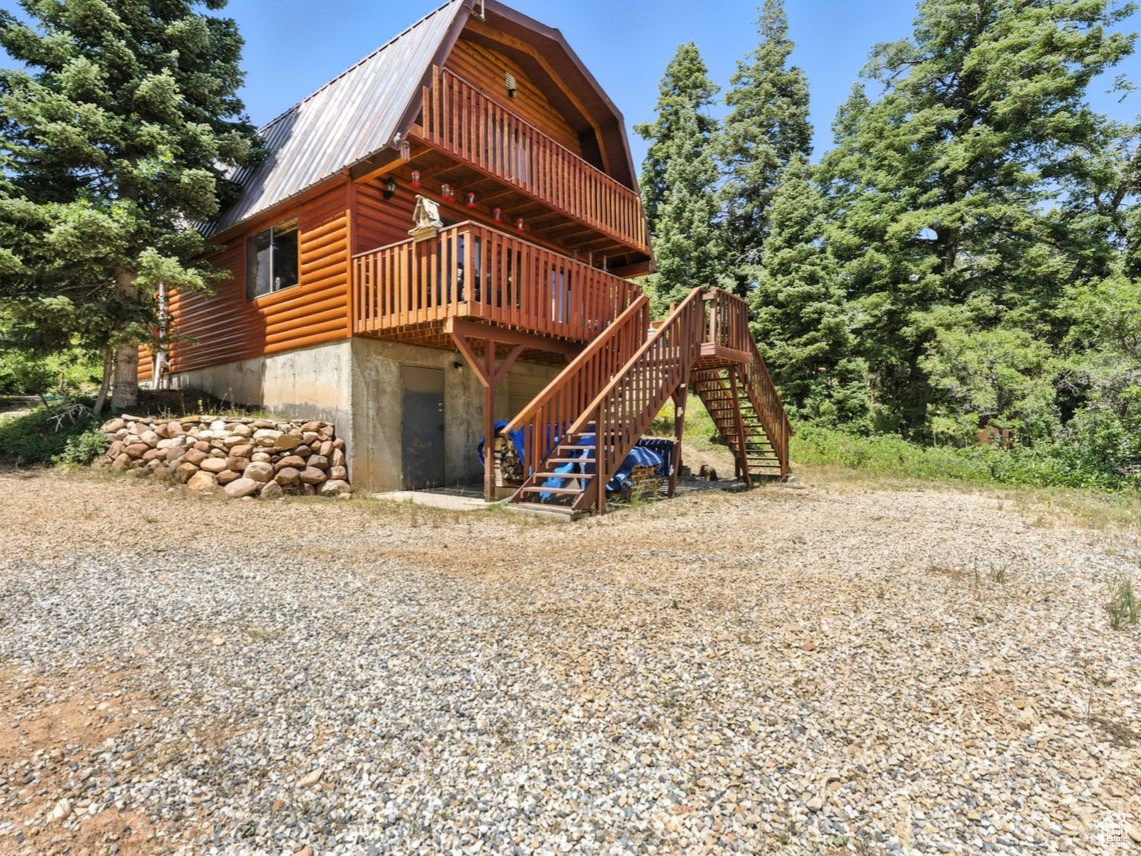 PINE MEADOW RANCH - Residential