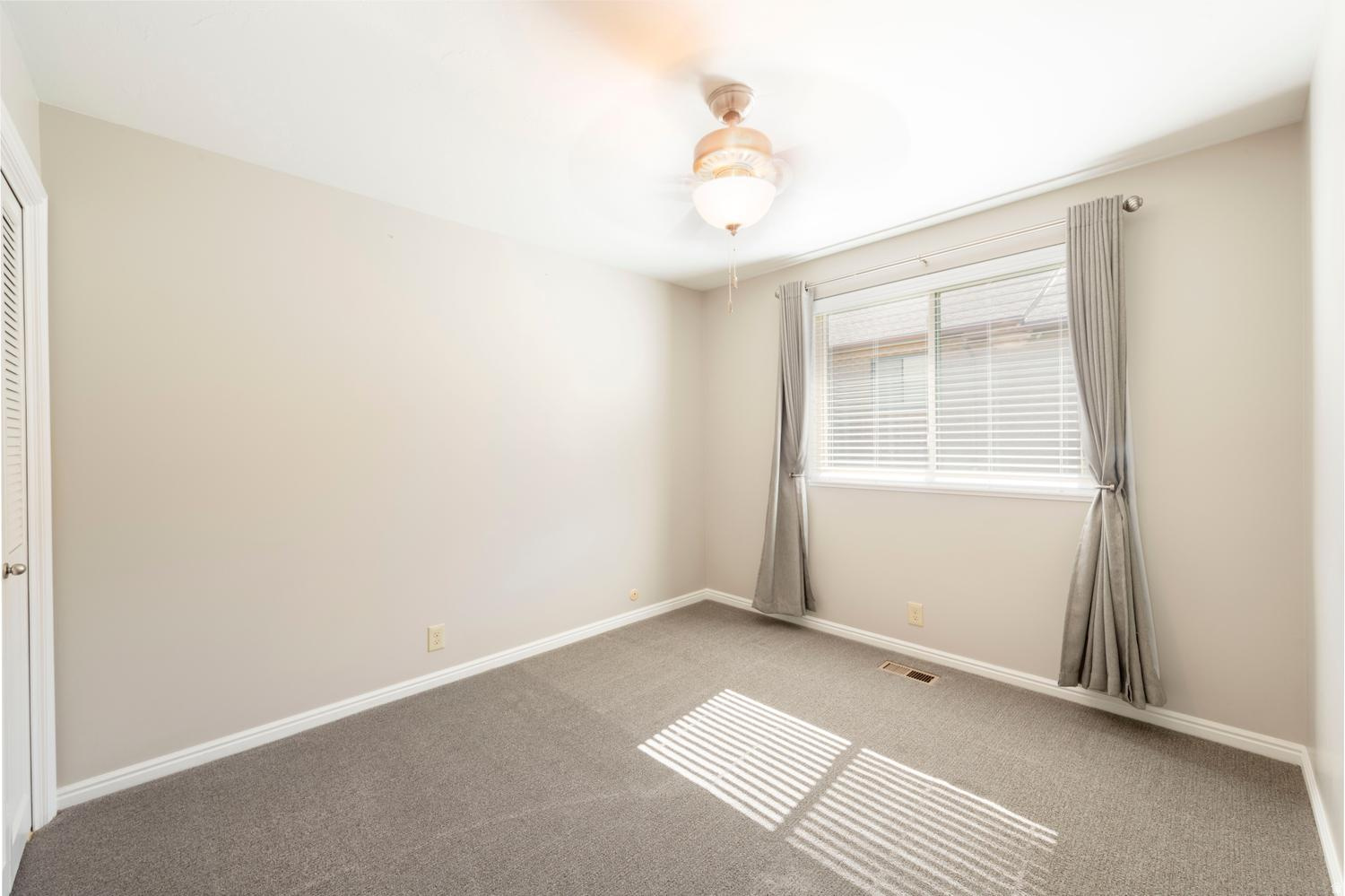 VINE STREET EAST - Residential
