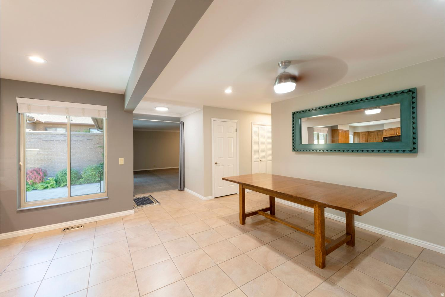 VINE STREET EAST - Residential