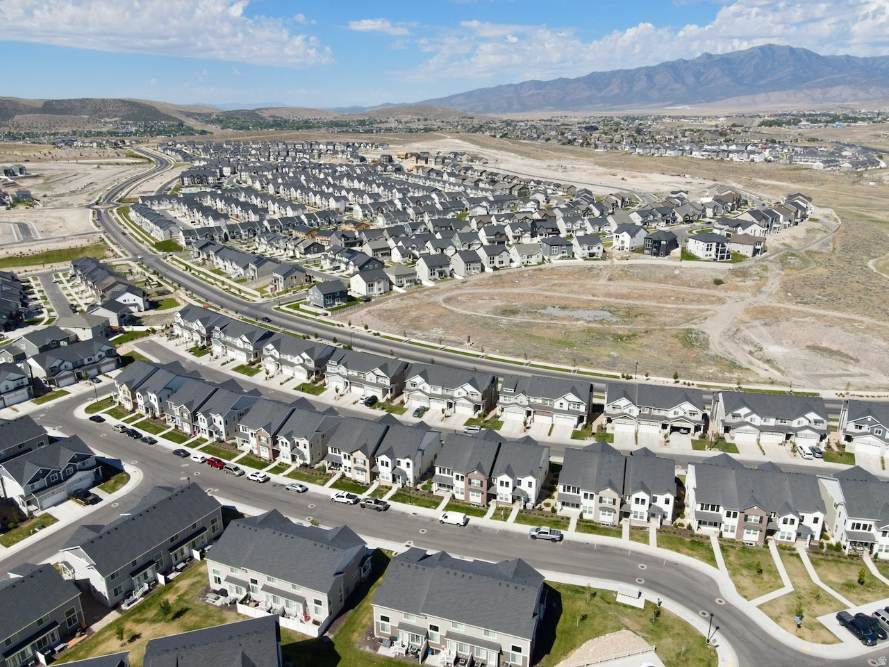 RIDGEHORNE - Residential