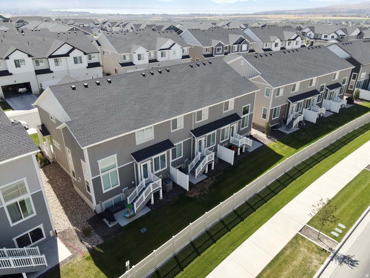 RIDGEHORNE - Residential