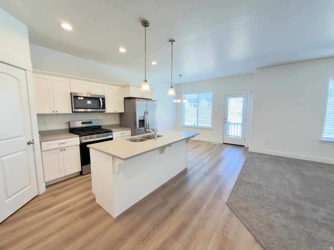 RIDGEHORNE - Residential