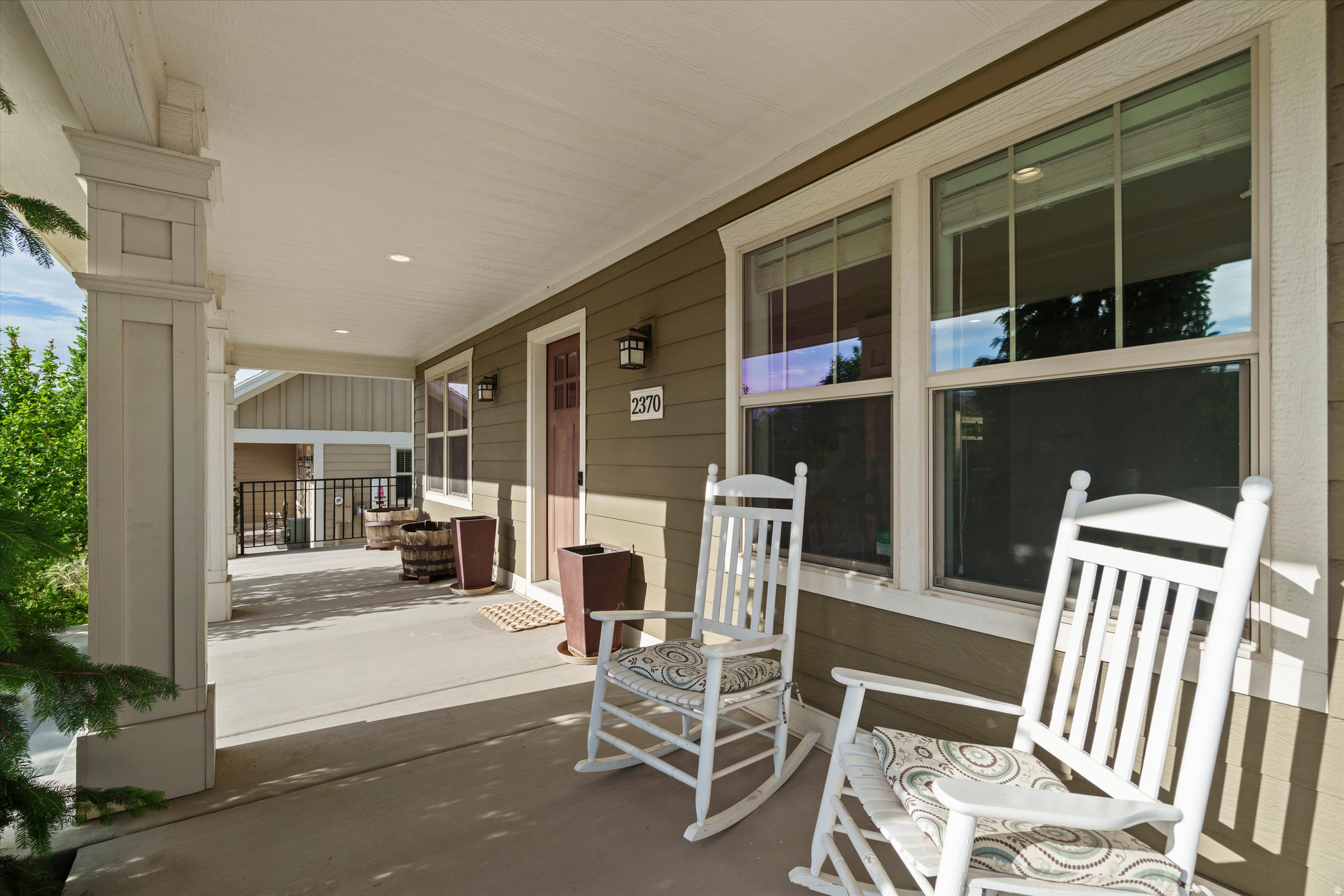 OAK DEN BUNGALOWS - Residential