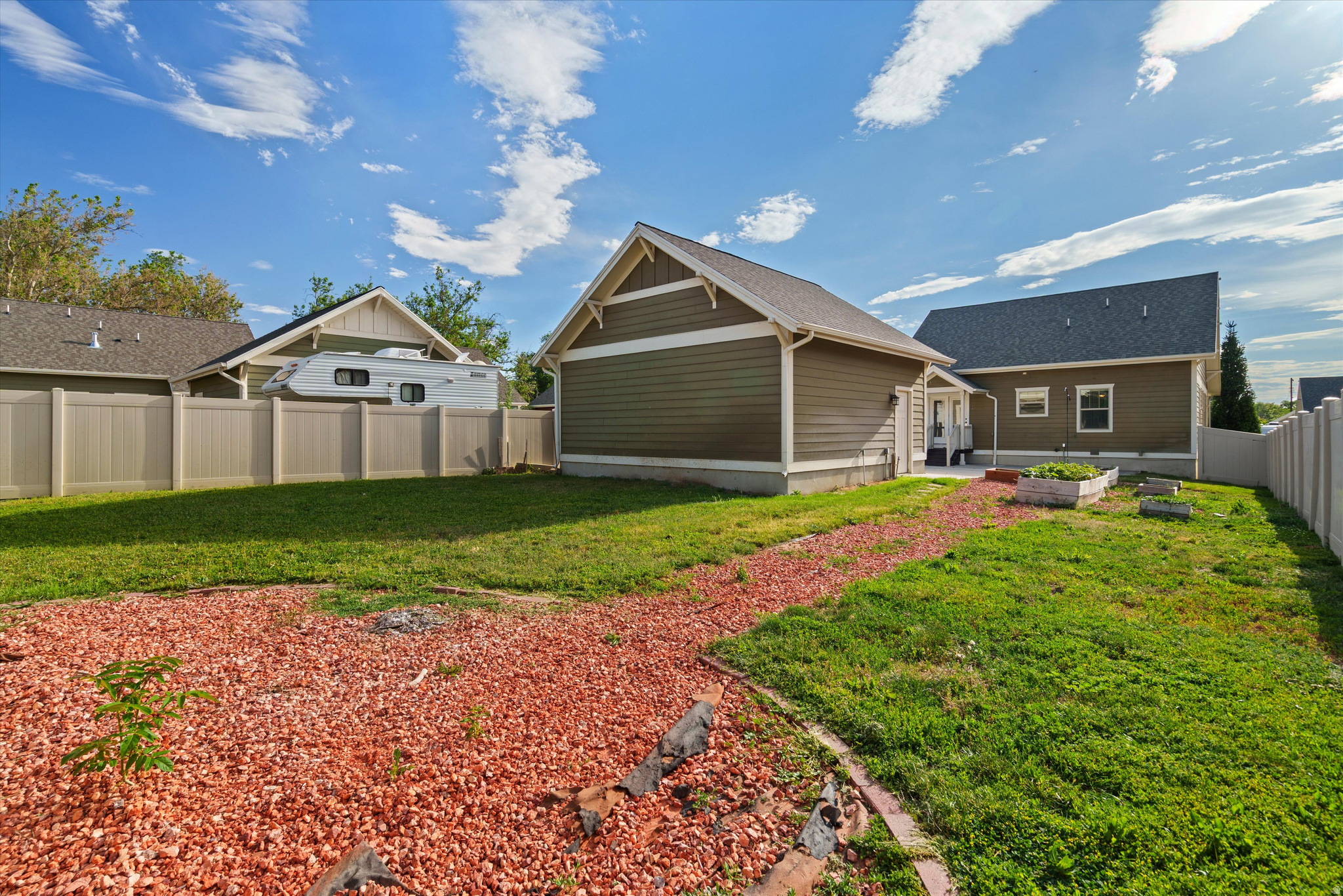 OAK DEN BUNGALOWS - Residential