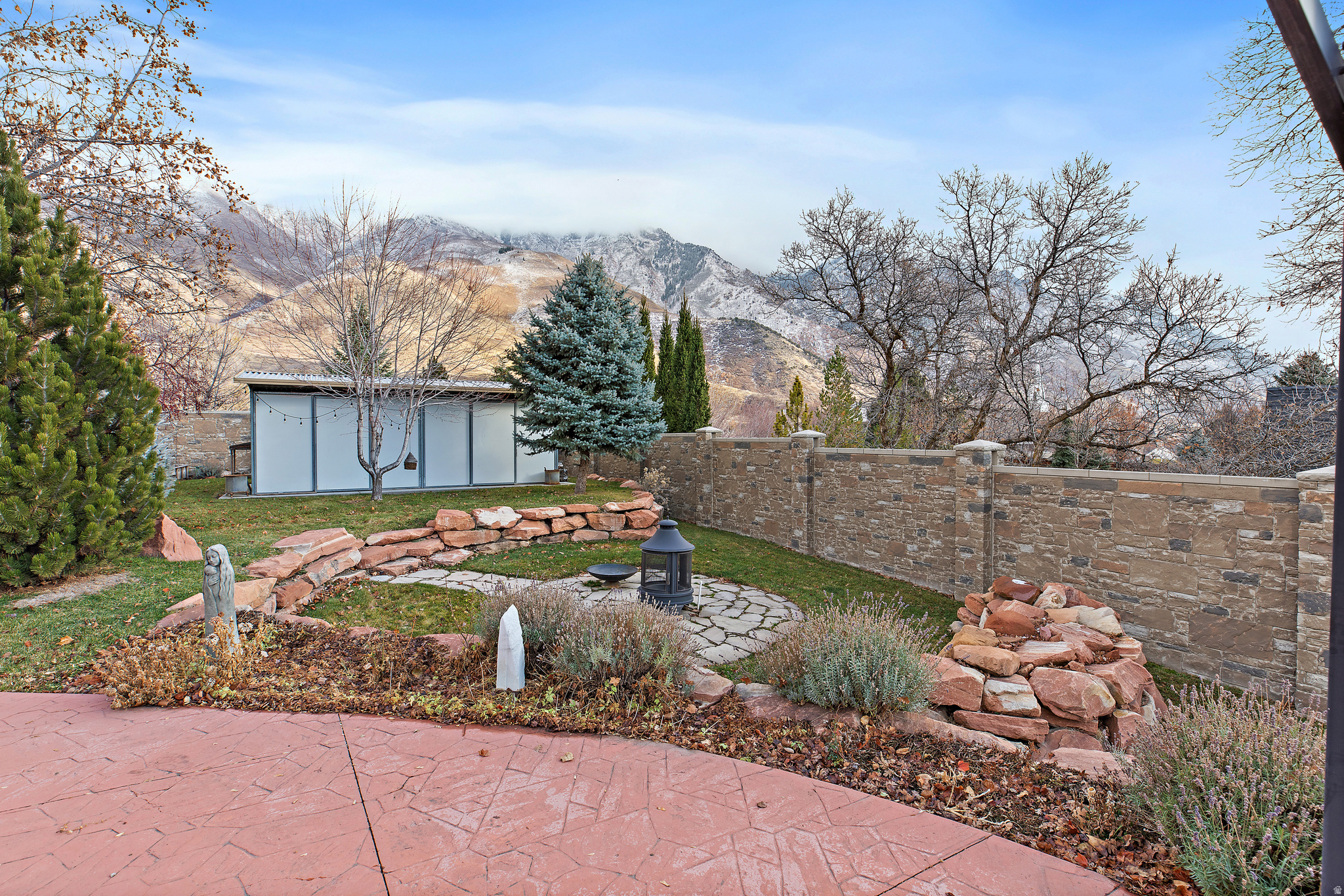 SUNBROOK - Residential