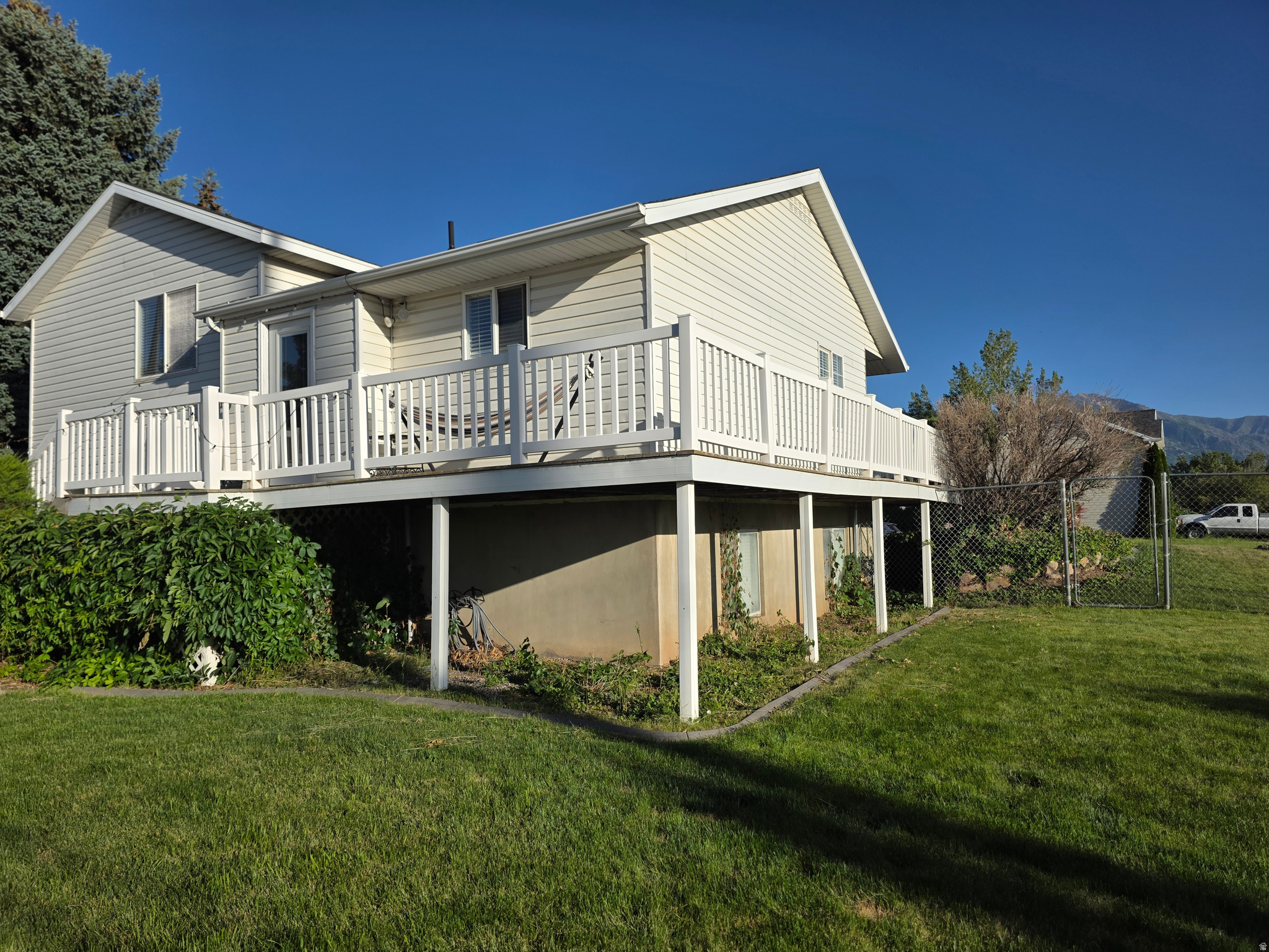 RIDGE - Residential