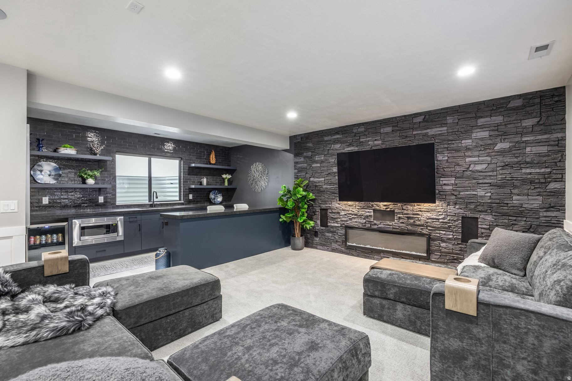 MCMULLIN ACRES - Residential