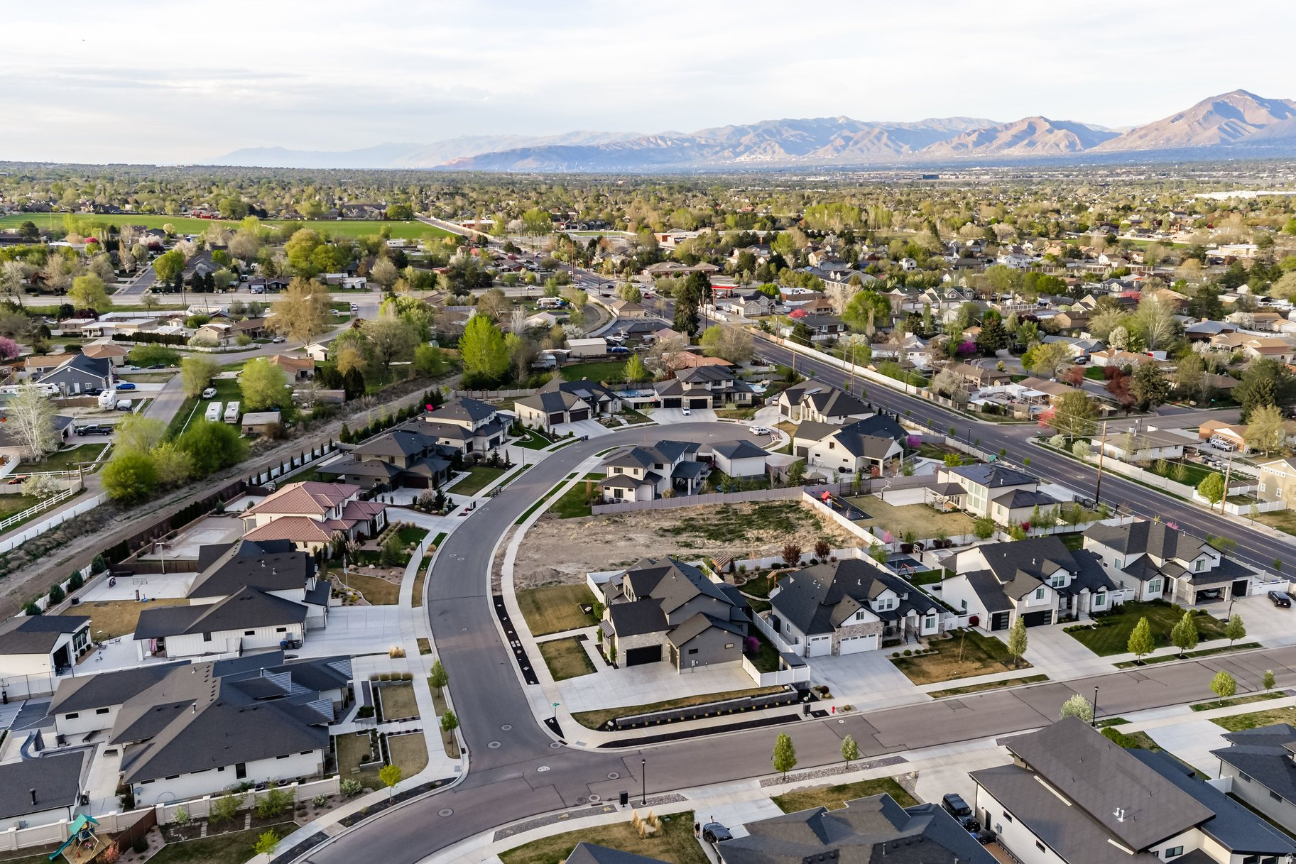 MCMULLIN ACRES - Residential