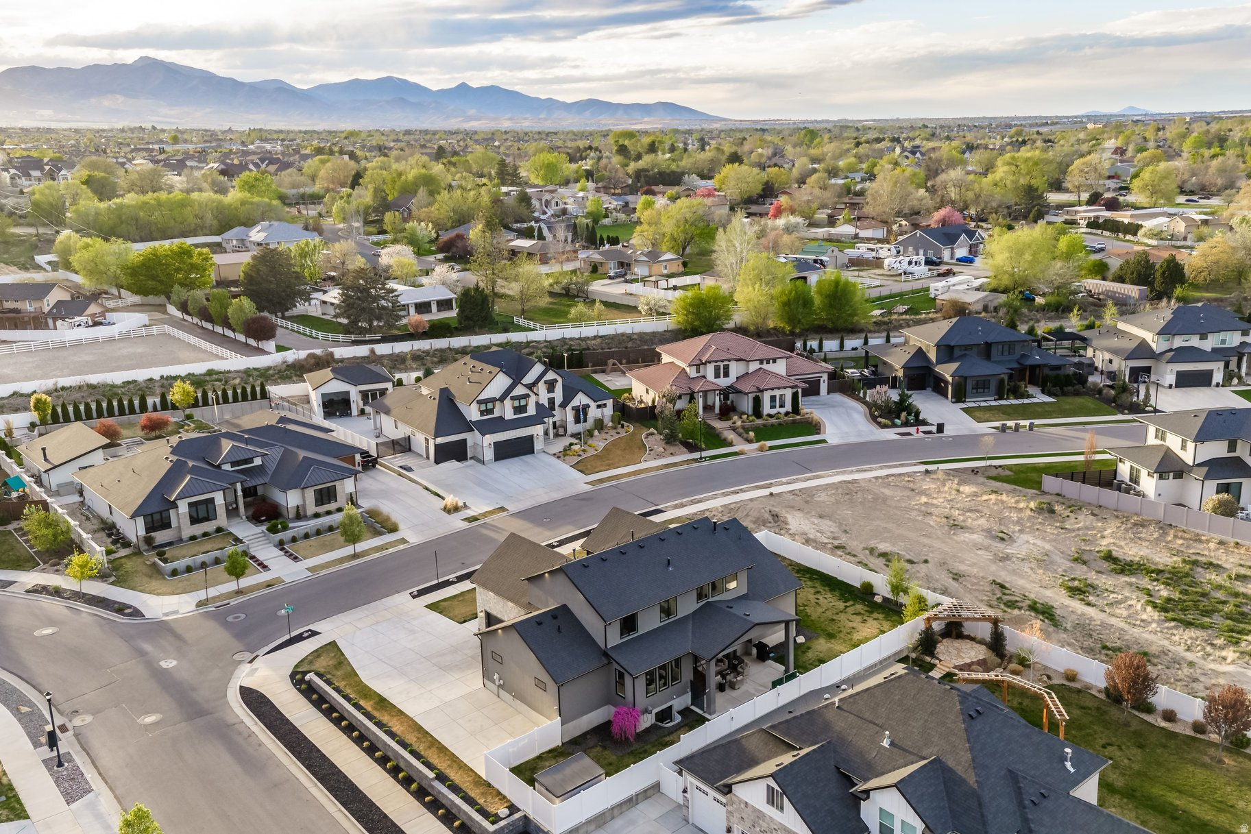 MCMULLIN ACRES - Residential