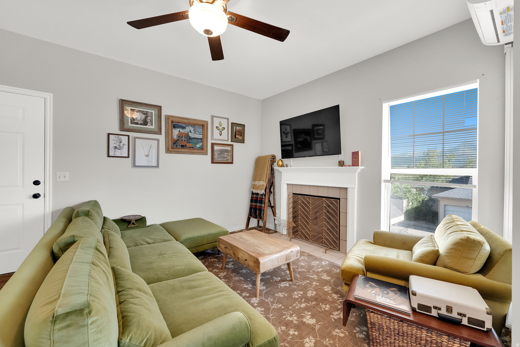 CANYON CREEK - Residential