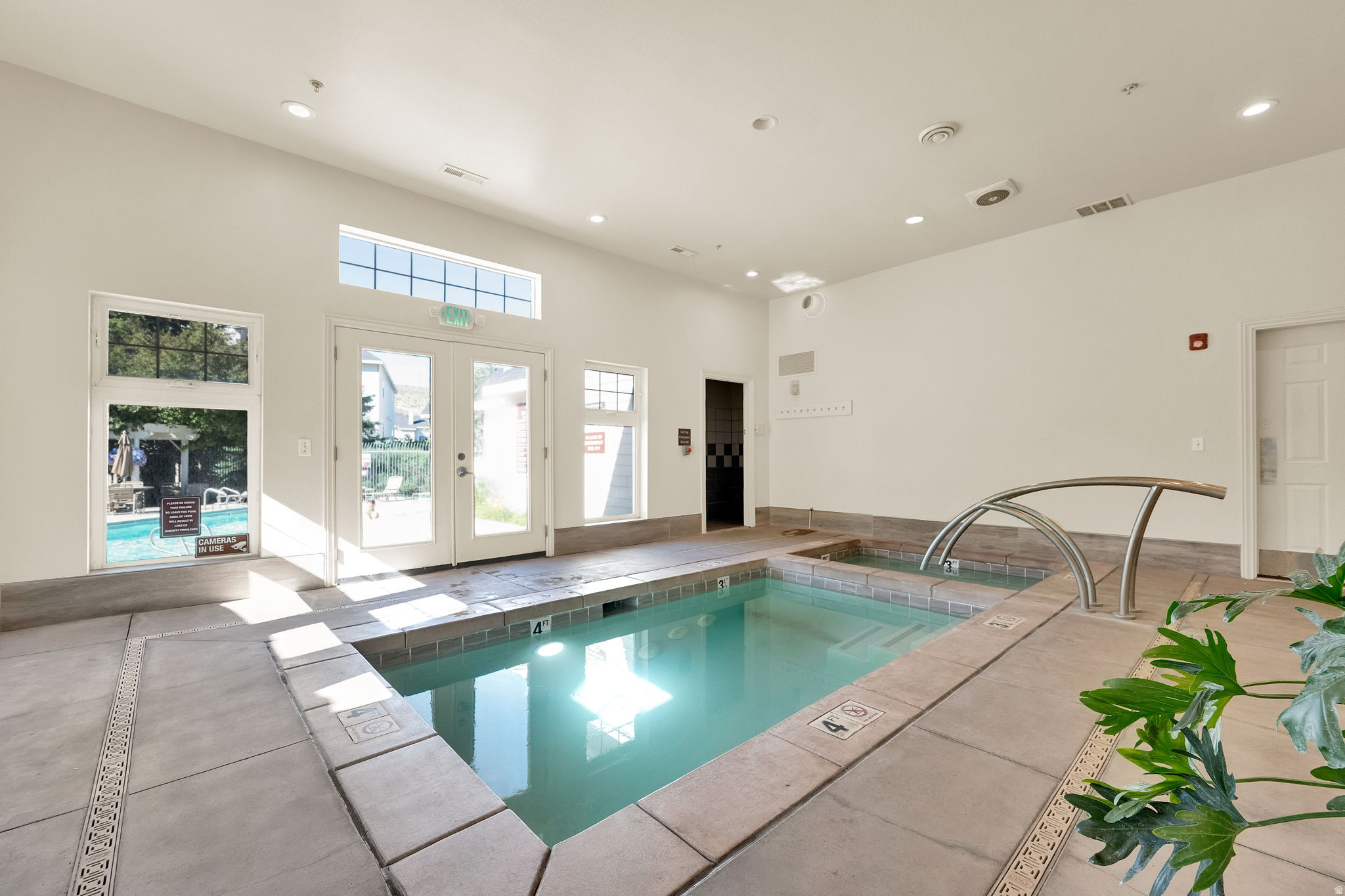 CANYON CREEK - Residential