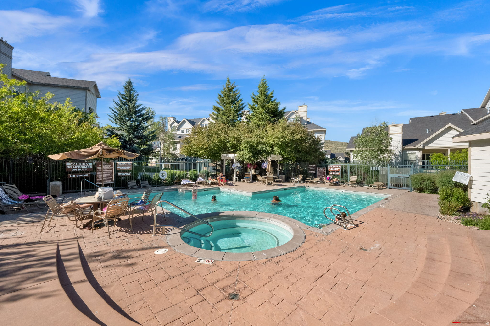 CANYON CREEK - Residential