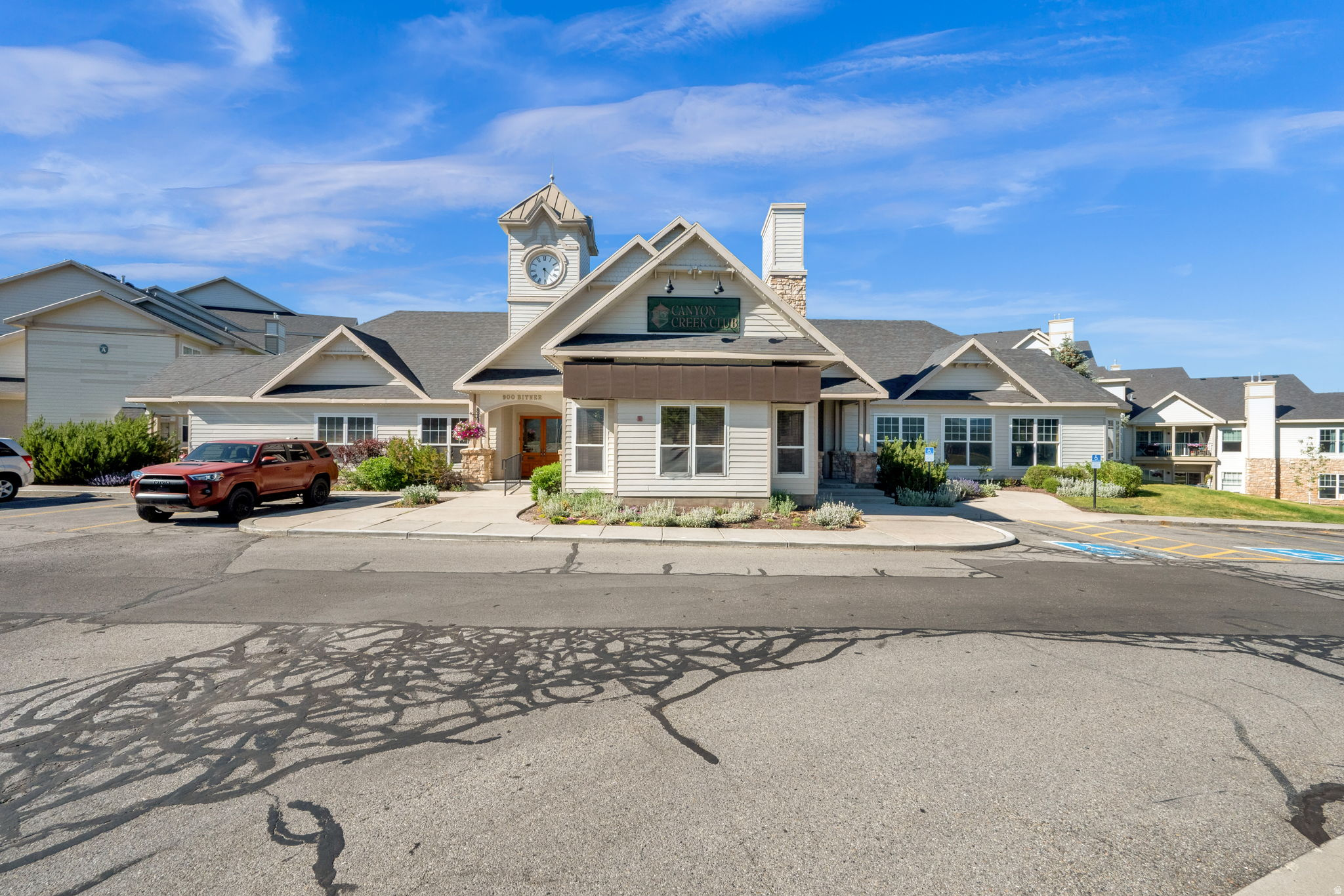 CANYON CREEK - Residential