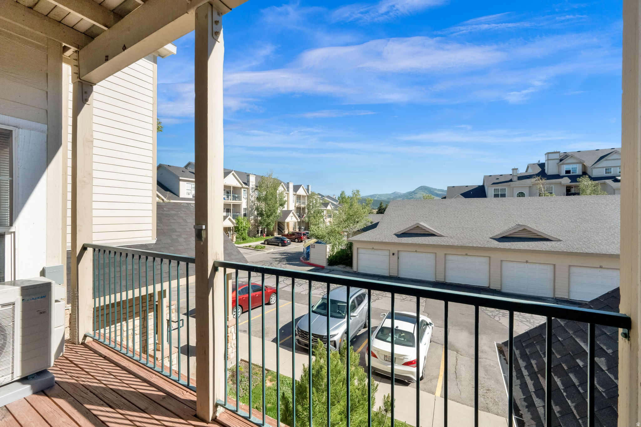 CANYON CREEK - Residential