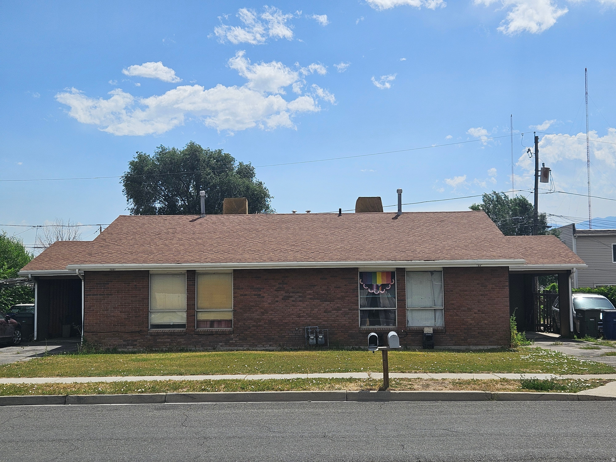 Excellent Duplex investment in West Valley City. Each unit has 2 bedrooms, 1 bath and 1carport. Each unit is individually metered for gas and electricity. No showings before contract. Please tell your clients not to disturb the tenants. Buyers to verify all information. Sq ft per county records.