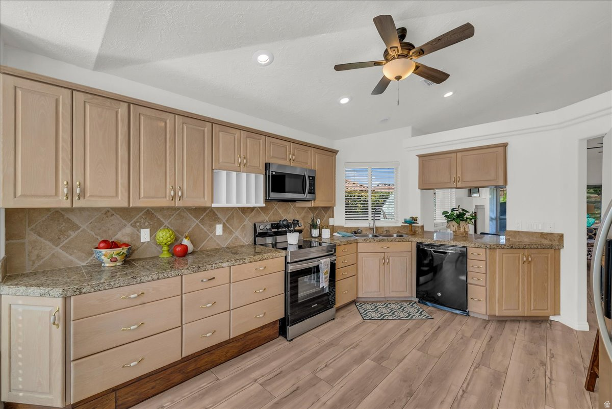 GREEN SPRINGS GARDEN HOMES - Residential