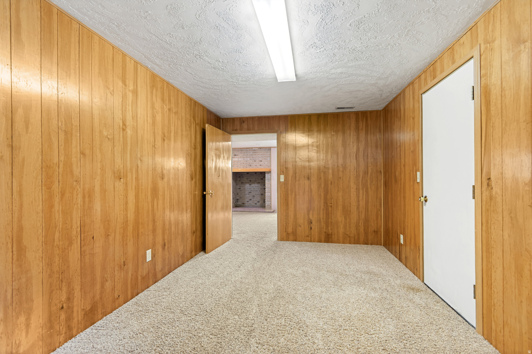 GORDON HOLLOWS - Residential