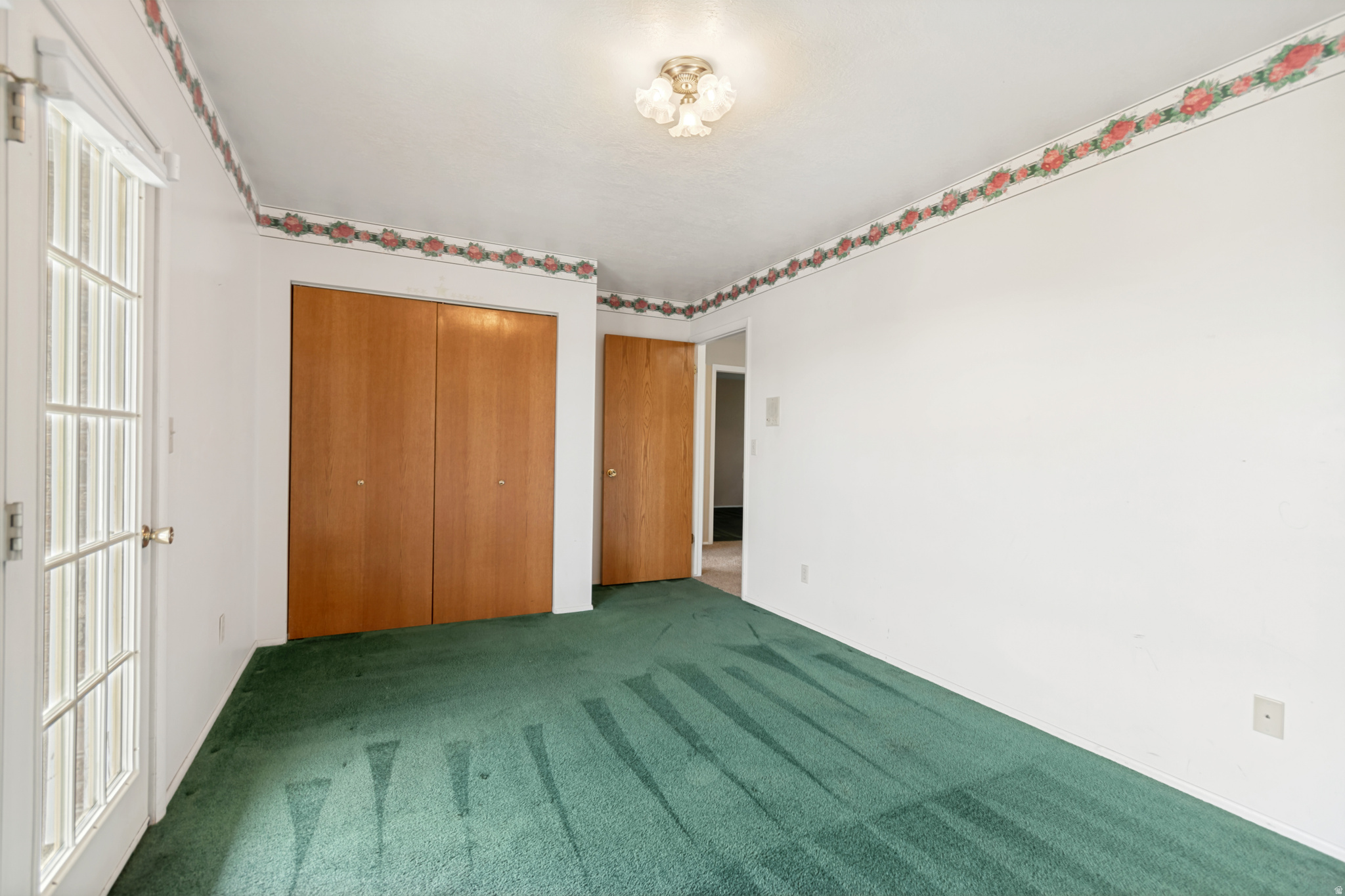GORDON HOLLOWS - Residential
