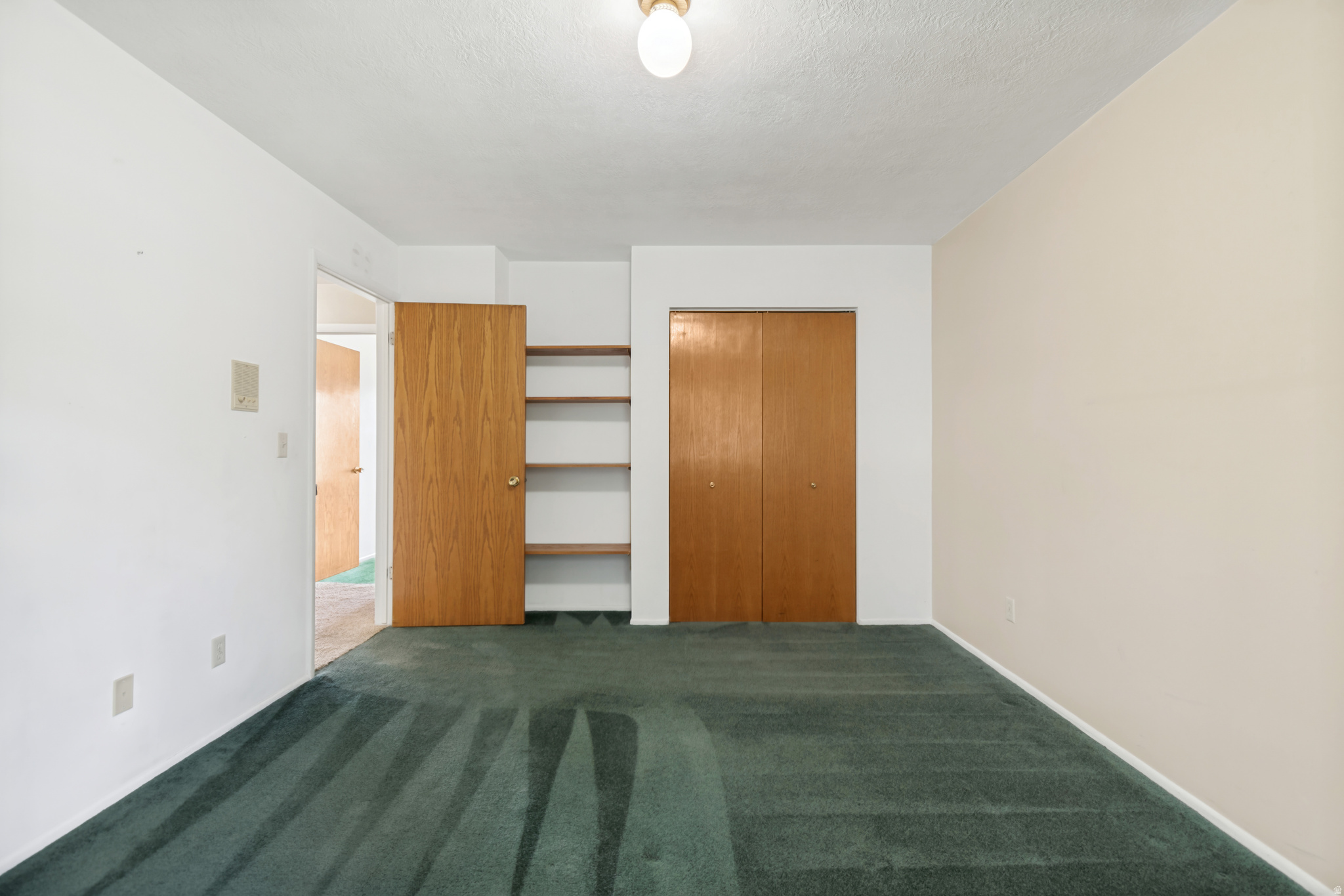 GORDON HOLLOWS - Residential